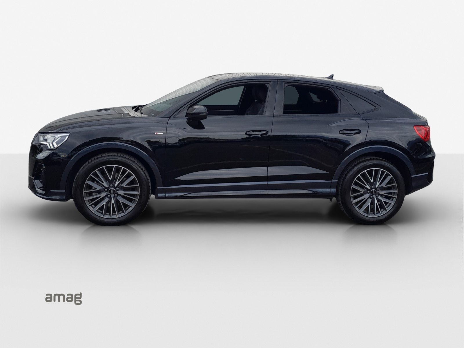 AUDI Q3 Sportback 40 TFSI S line, Essence, Occasion / Utilisé, Automatique - 2