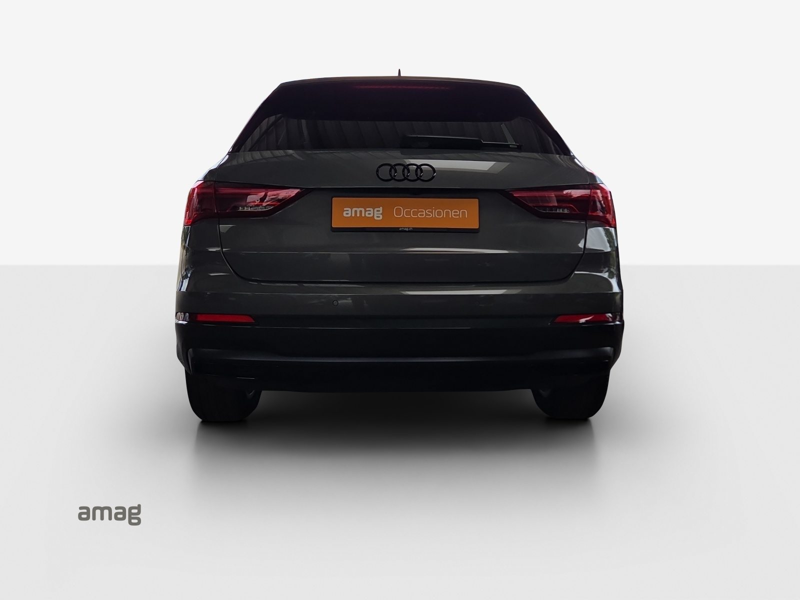 AUDI Q3 35 TFSI advanced Attraction, Benzin, Occasion / Gebraucht, Automatik - 4
