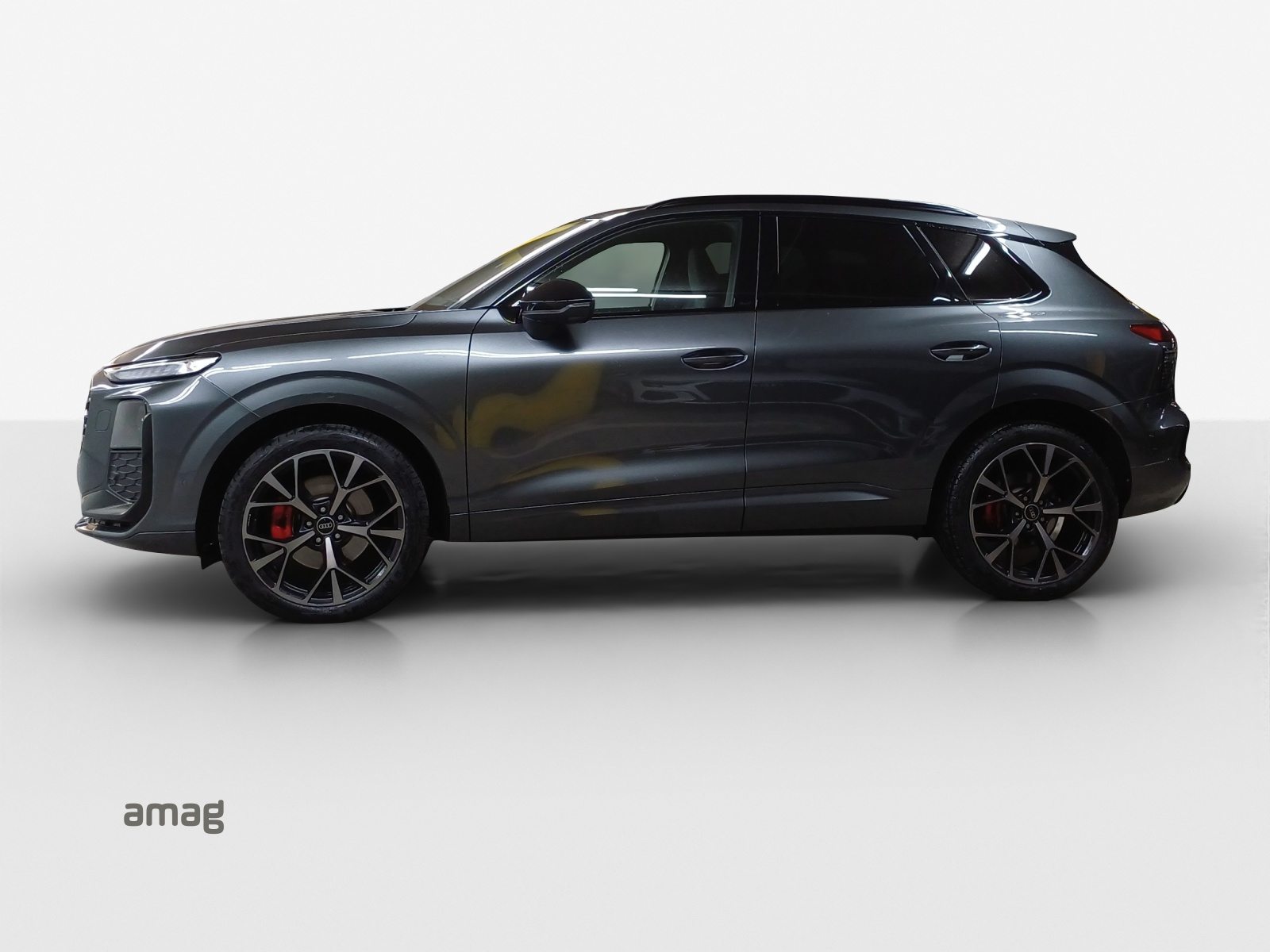 AUDI Q3 SUV TFSI 195 kW, Benzin, Occasion / Gebraucht, Automatik - 2