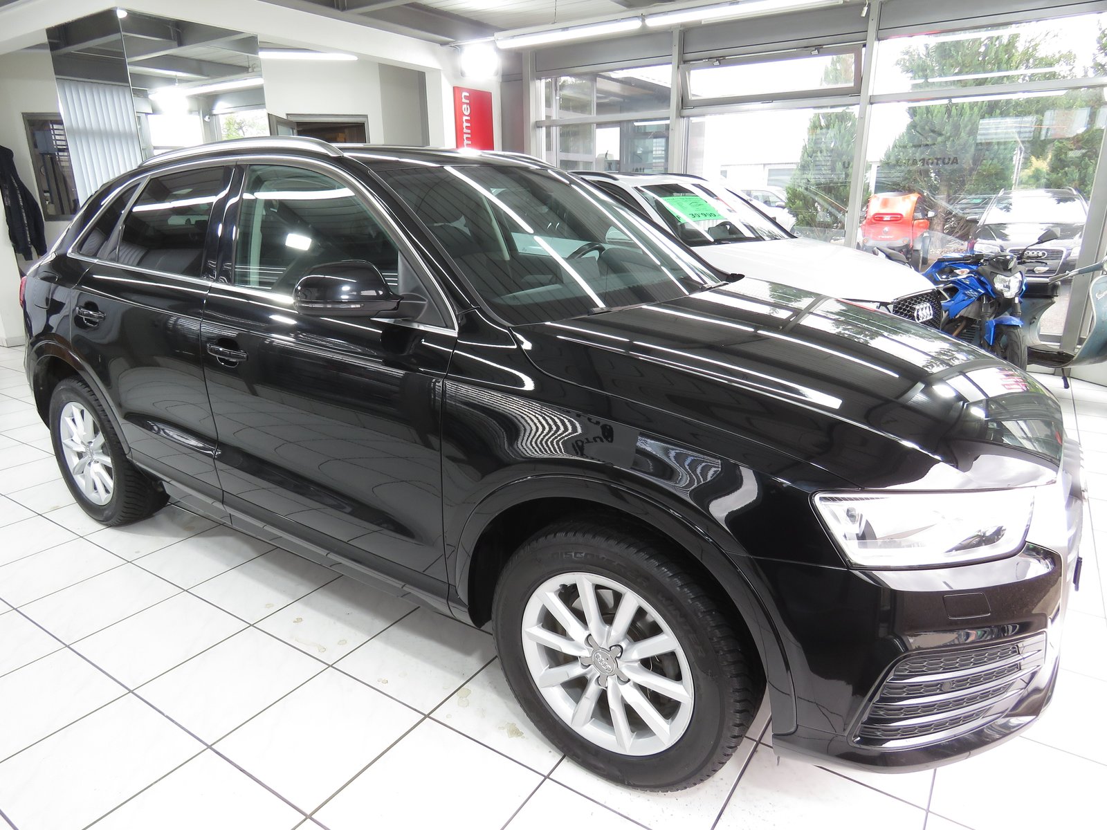 AUDI Q3 2.0 TFSI sport quattro S-tronic, Essence, Occasion / Utilisé, Automatique - 3