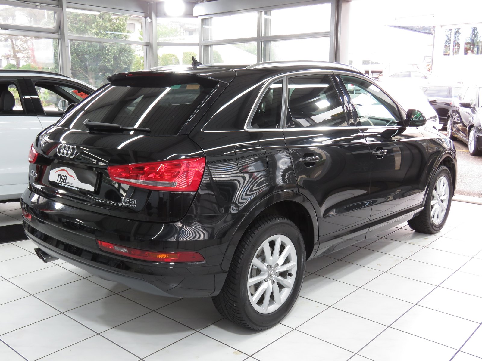AUDI Q3 2.0 TFSI sport quattro S-tronic, Essence, Occasion / Utilisé, Automatique - 4
