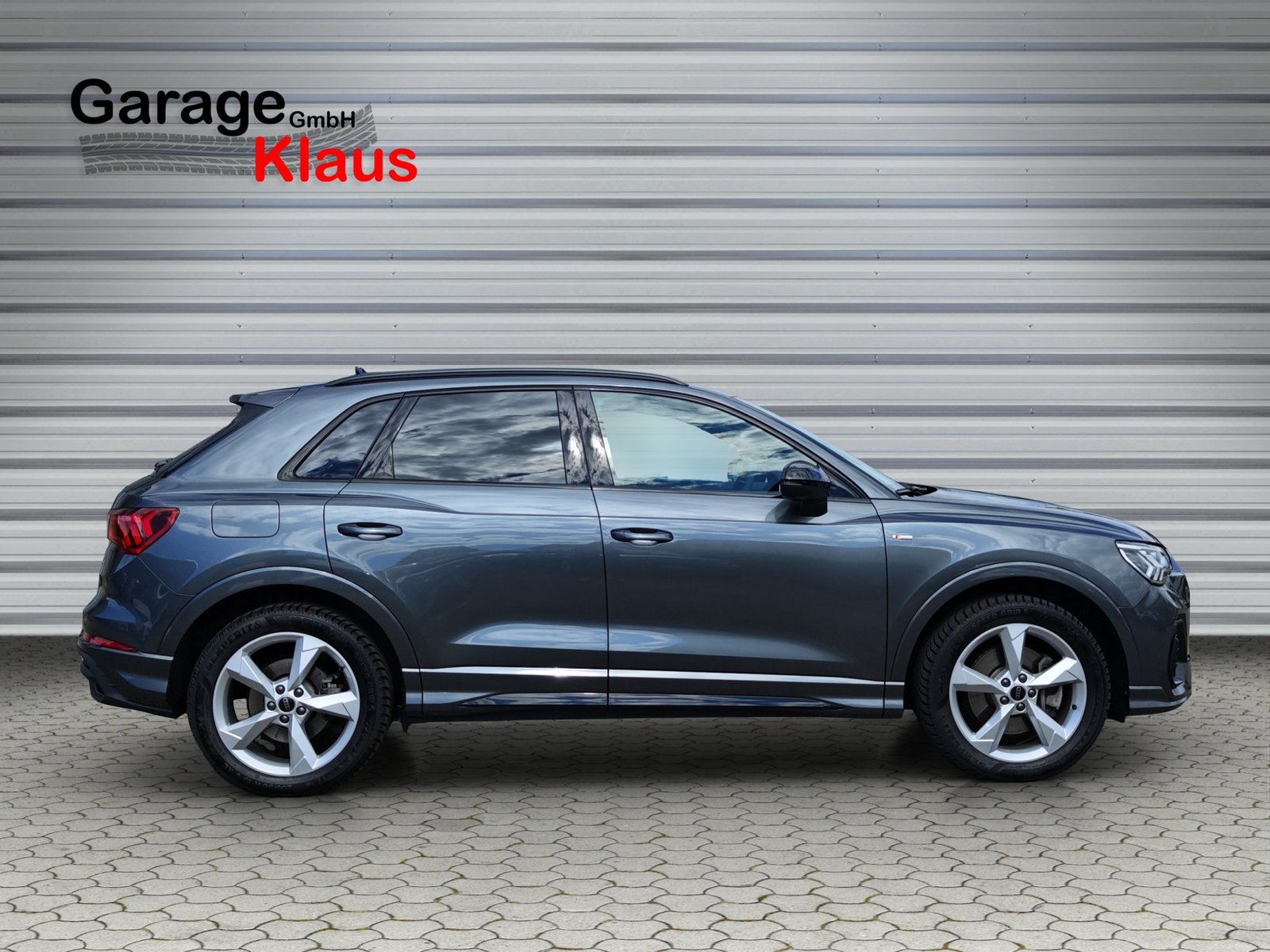 AUDI Q3 40 TDI S line quattro S-tronic, Diesel, Occasion / Gebraucht, Automatik - 7
