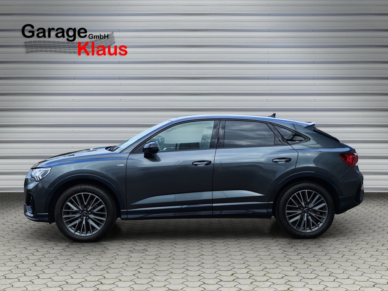 AUDI Q3 Sportback 40 TFSI S line quattro S-tronic, Benzin, Occasion / Gebraucht, Automatik - 3