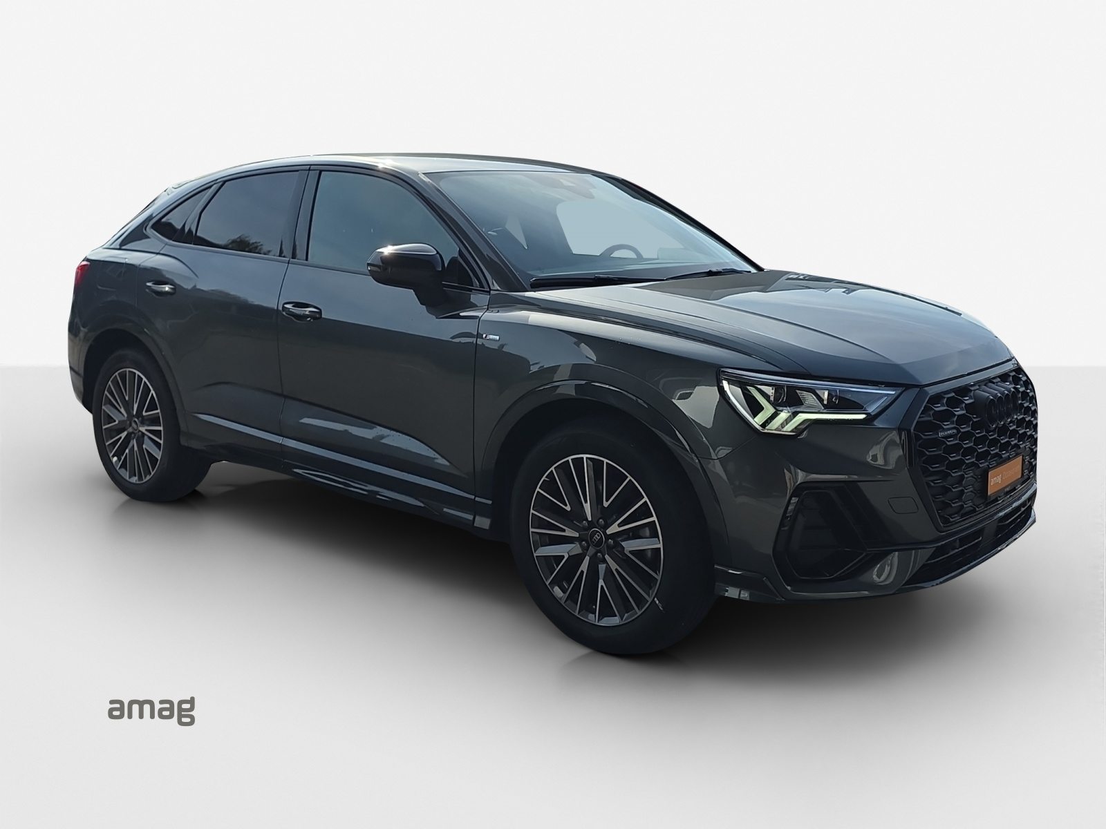 AUDI Q3 Sportback 40 TFSI S line, Benzin, Occasion / Gebraucht, Automatik - 6