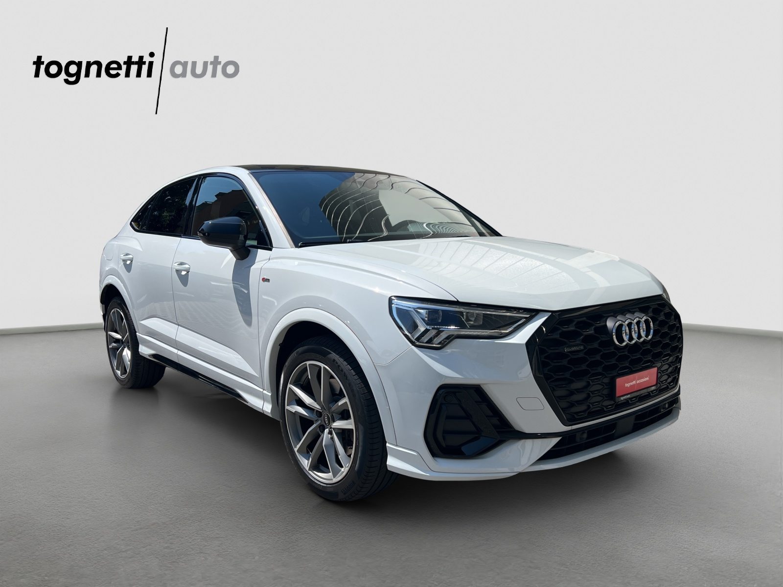 AUDI Q3 Sportback 40 TDI S line Attraction, Diesel, Occasioni / Usate, Automatico - 2