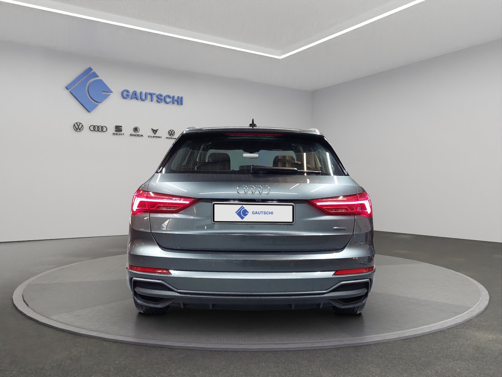 AUDI Q3 40 TFSI S line quattro S-tronic, Benzin, Occasion / Gebraucht, Automatik - 4
