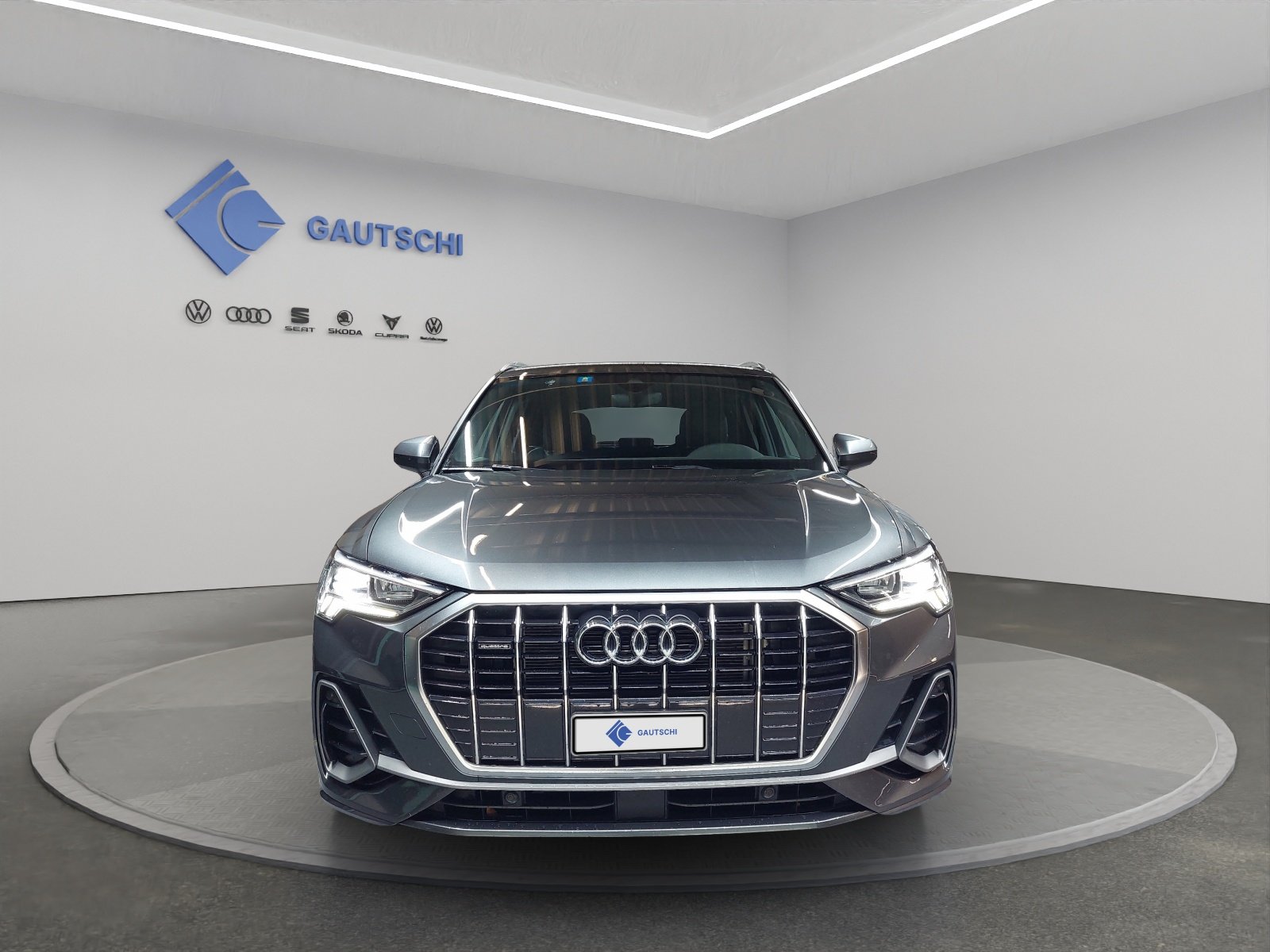 AUDI Q3 40 TFSI S line quattro S-tronic, Benzin, Occasion / Gebraucht, Automatik - 5