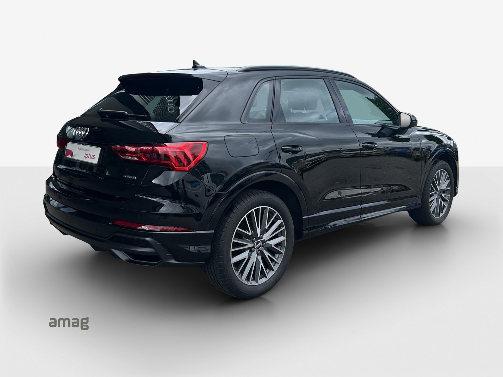 AUDI Q3 40 TDI S line Attraction, Diesel, Occasion / Gebraucht, Automatik - 5