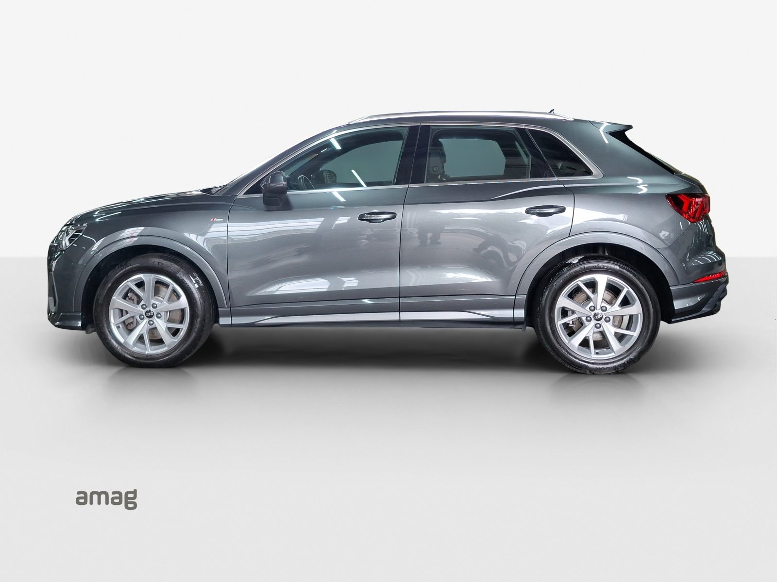 AUDI Q3 40 TFSI S line, Benzina, Occasioni / Usate, Automatico - 2
