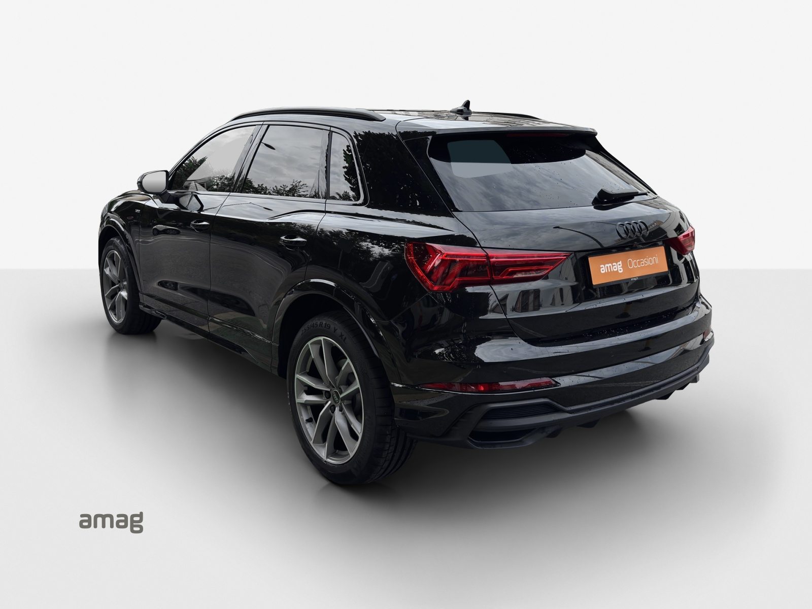 AUDI Q3 35 TFSI S line Attraction, Benzin, Occasion / Gebraucht, Automatik - 3