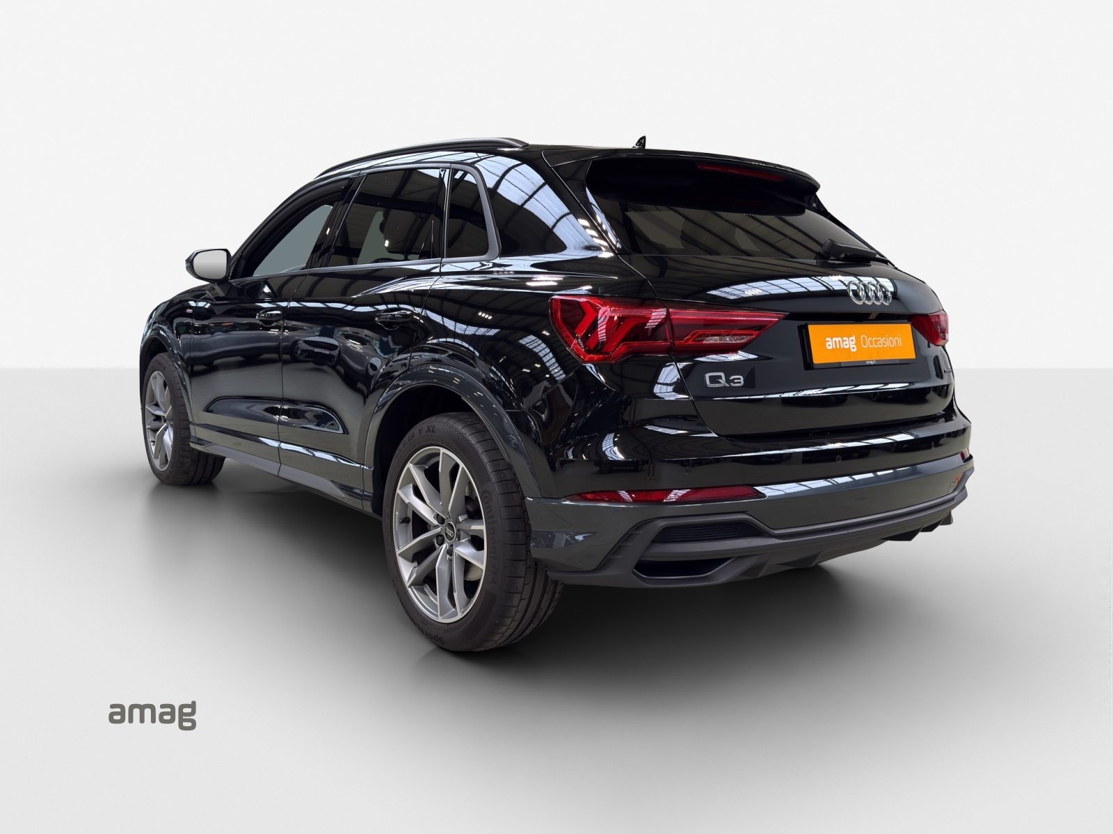 AUDI Q3 40 TFSI S line, Benzin, Occasion / Gebraucht, Automatik - 3