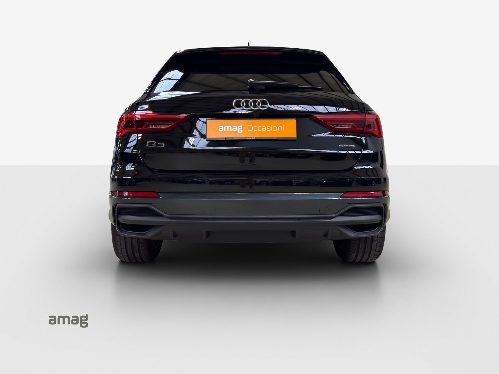 AUDI Q3 40 TFSI S line, Benzin, Occasion / Gebraucht, Automatik - 4