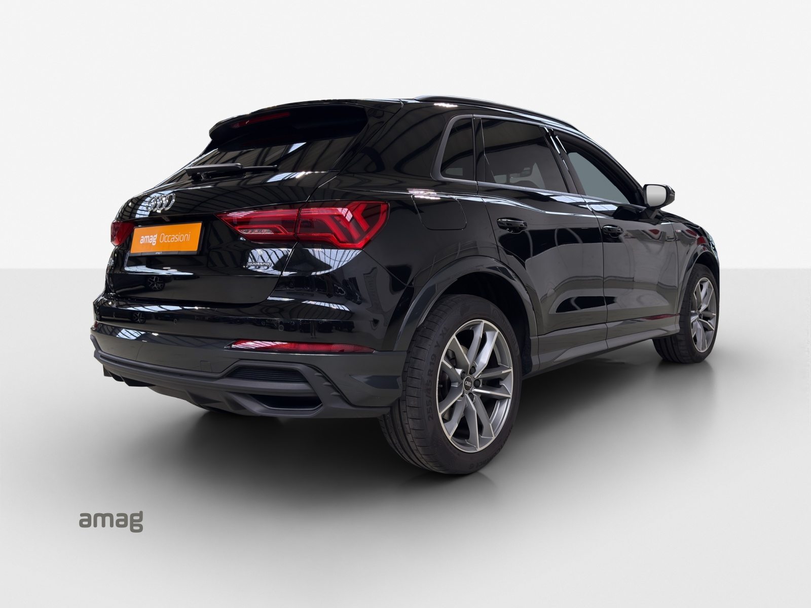 AUDI Q3 40 TFSI S line, Benzin, Occasion / Gebraucht, Automatik - 5