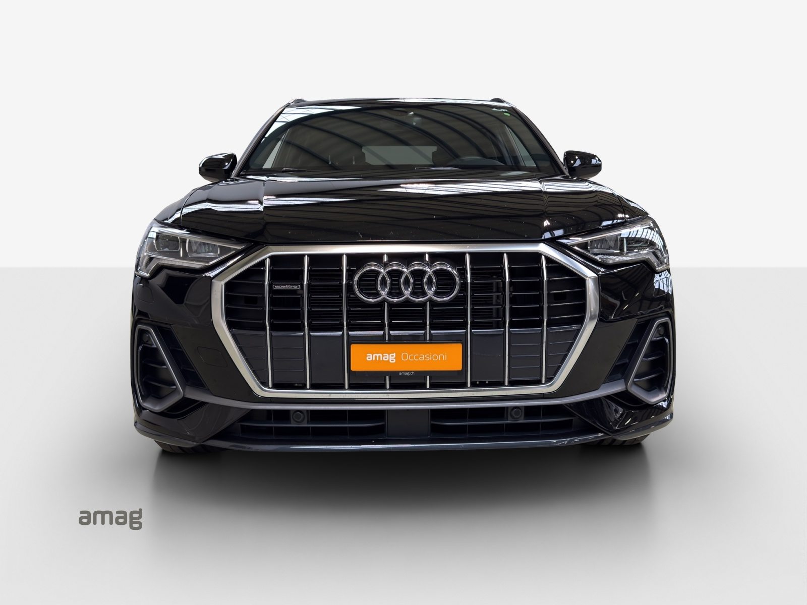AUDI Q3 40 TFSI S line, Benzin, Occasion / Gebraucht, Automatik - 7