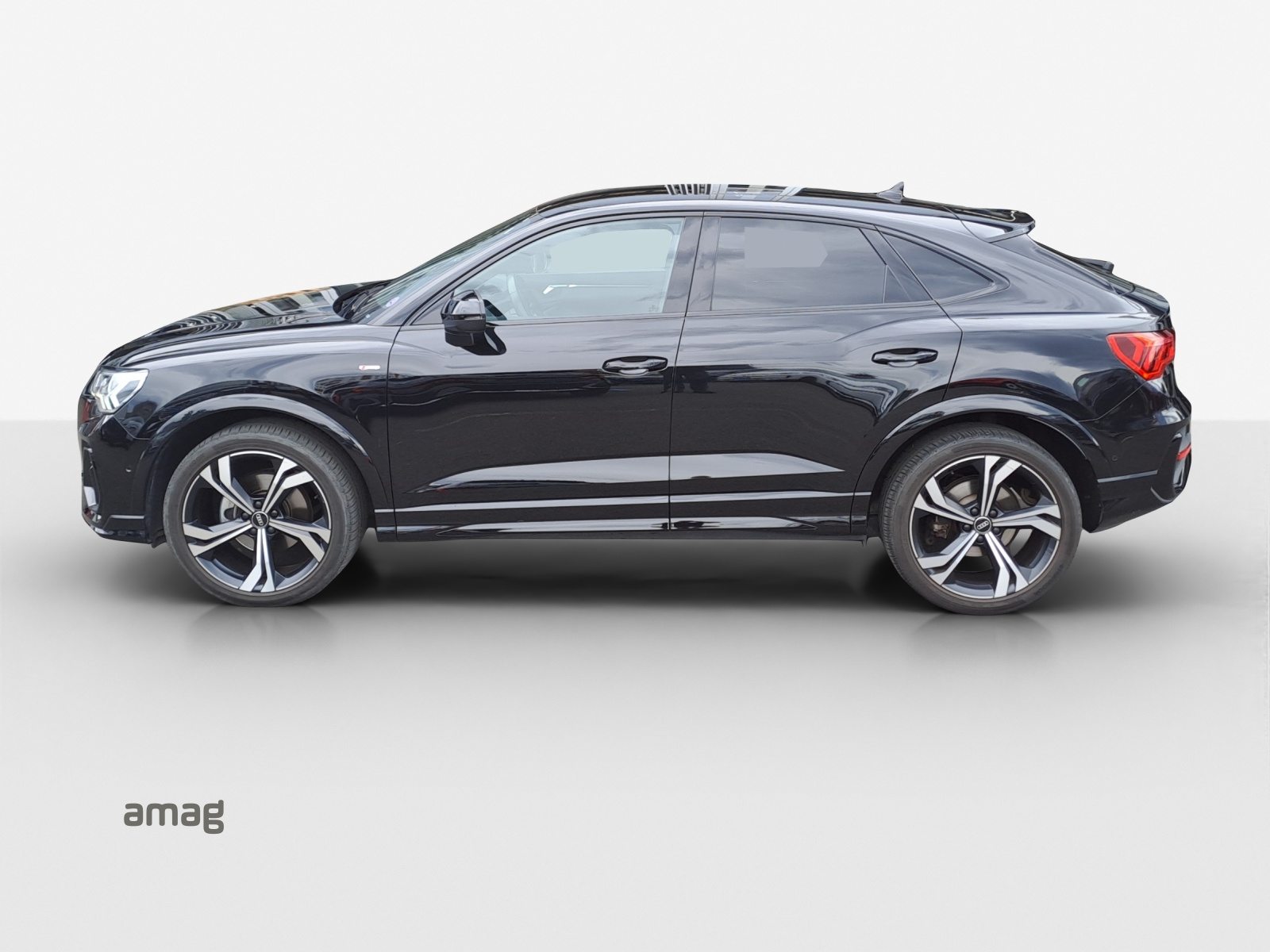AUDI Q3 Sportback 35 TFSI S line Attraction, Benzin, Occasion / Gebraucht, Automatik - 2