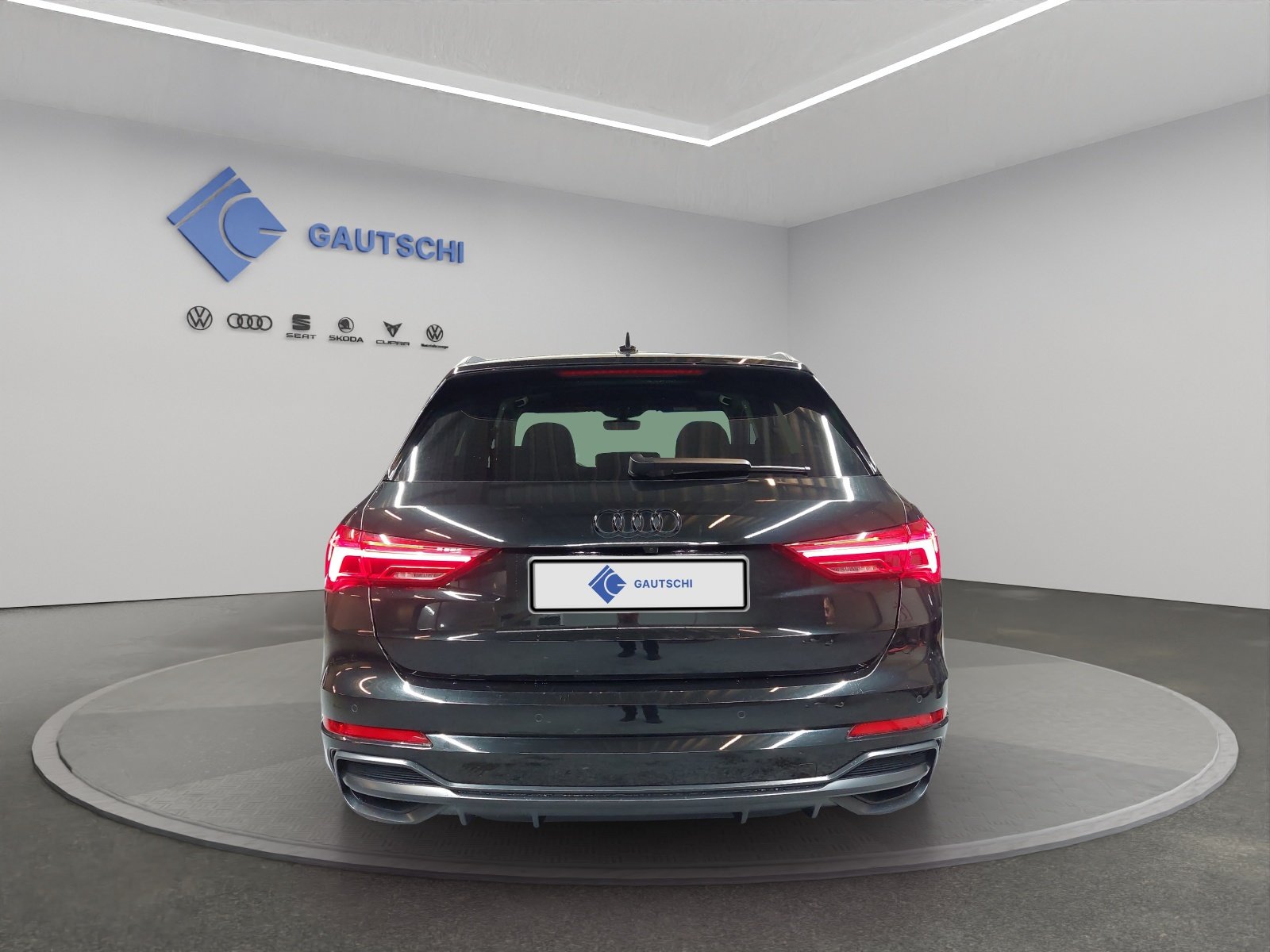 AUDI Q3 35 TFSI S line Attraction S-tronic, Benzina, Occasioni / Usate, Automatico - 4