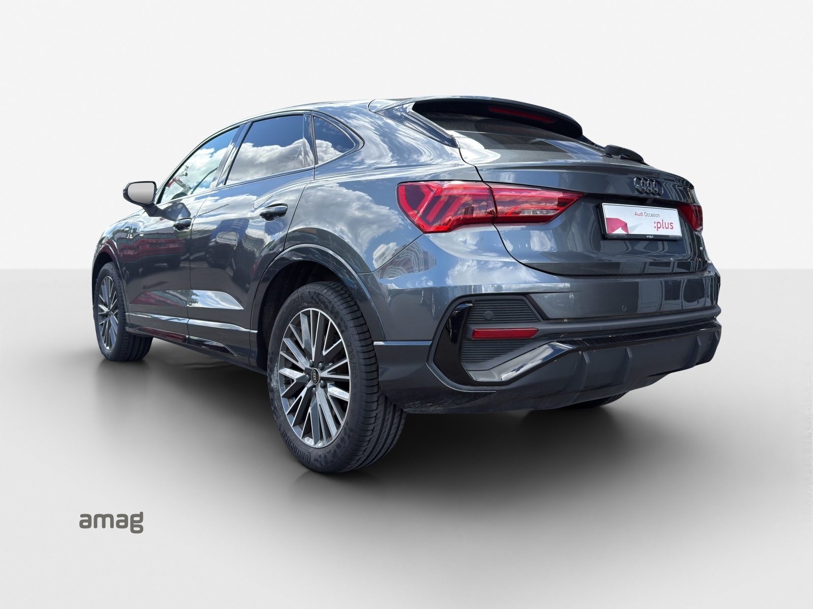 AUDI Q3 Sportback 40 TFSI S line, Benzin, Occasion / Gebraucht, Automatik - 3