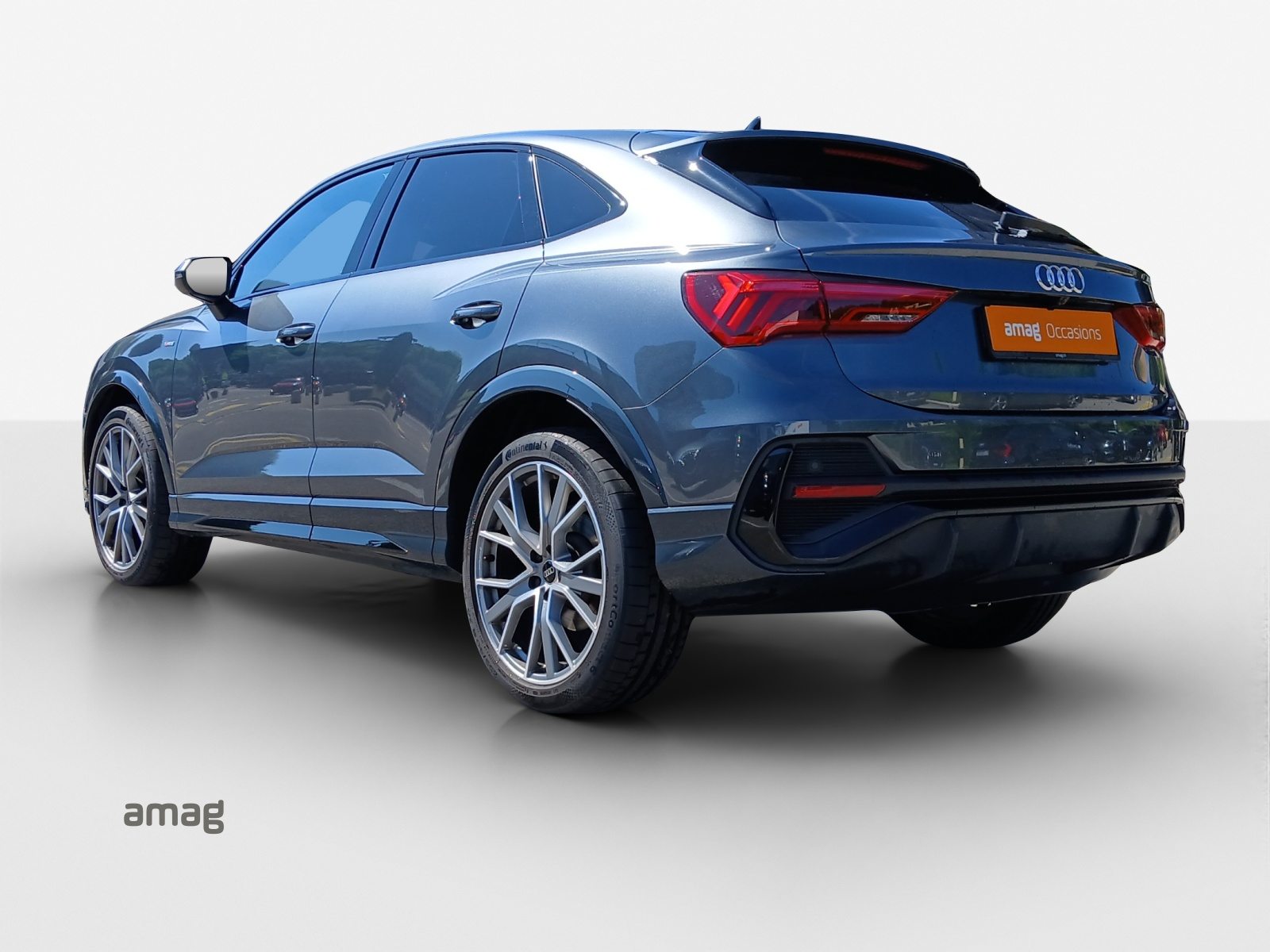 AUDI Q3 Sportback 35 TFSI S line Attraction, Petrol, Second hand / Used, Automatic - 3