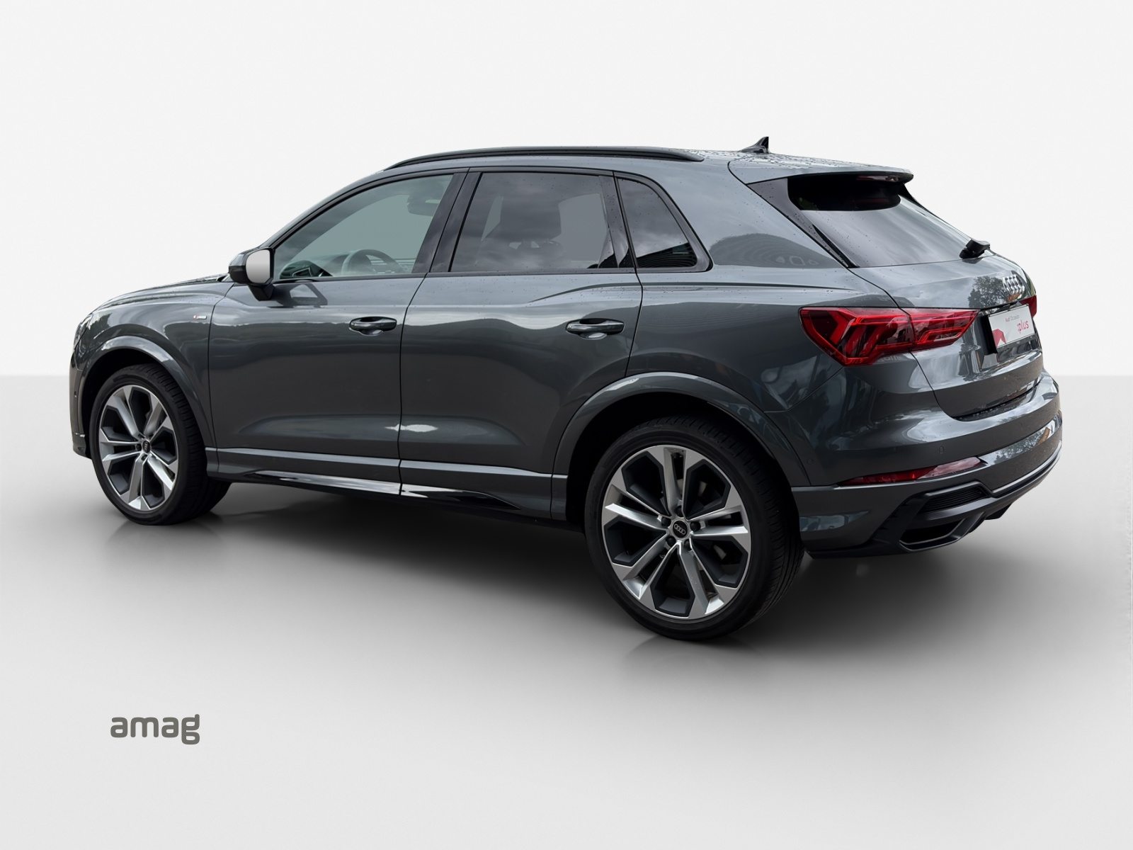 AUDI Q3 35 TFSI S line Attraction, Petrol, Second hand / Used, Automatic - 3