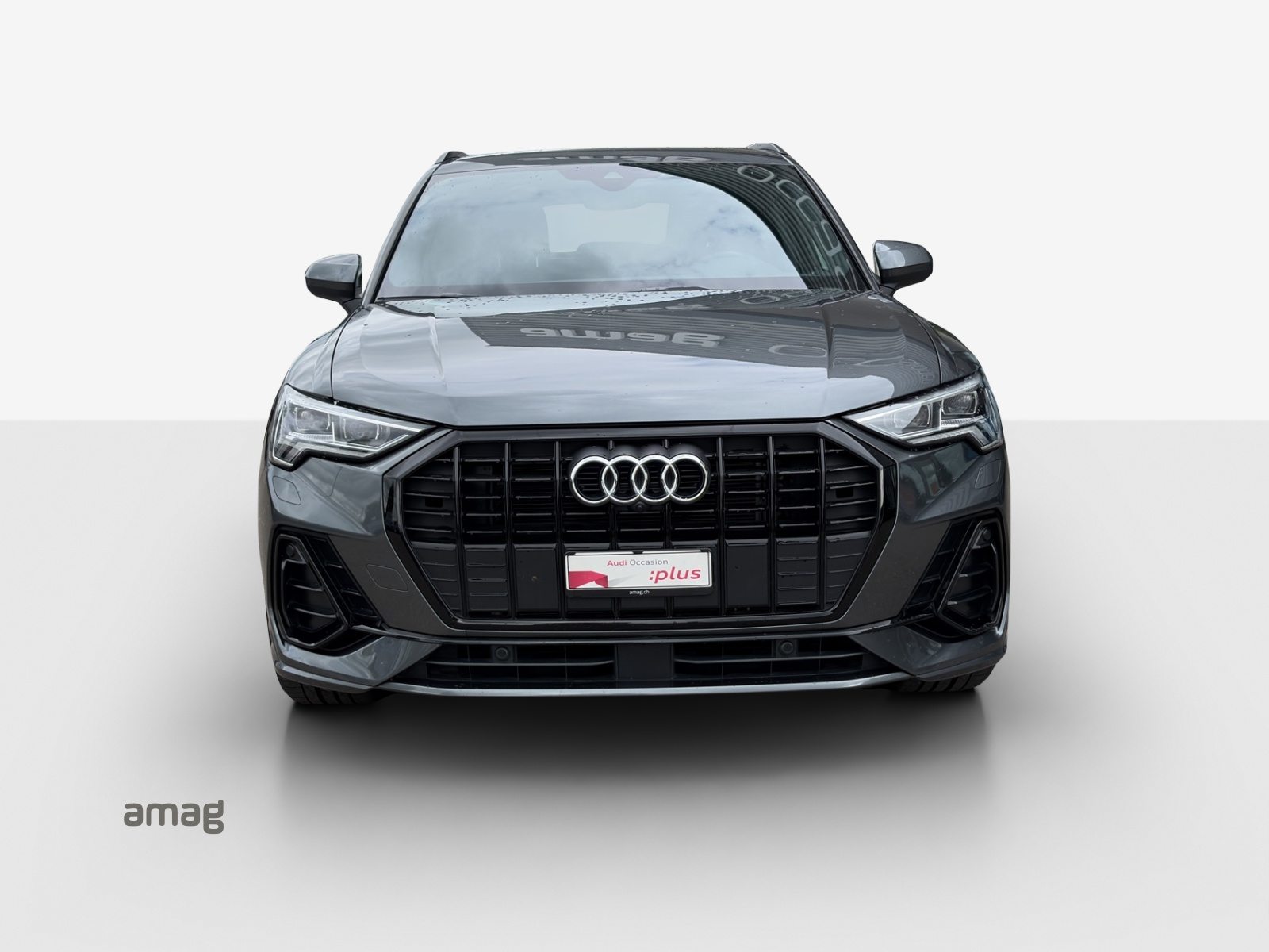 AUDI Q3 35 TFSI S line Attraction, Petrol, Second hand / Used, Automatic - 7