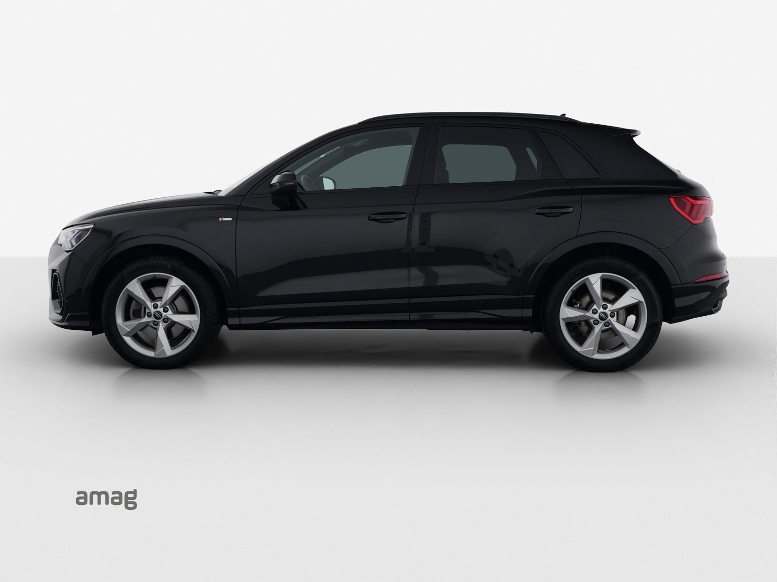 AUDI Q3 40 TDI S line, Diesel, Occasion / Gebraucht, Automatik - 2