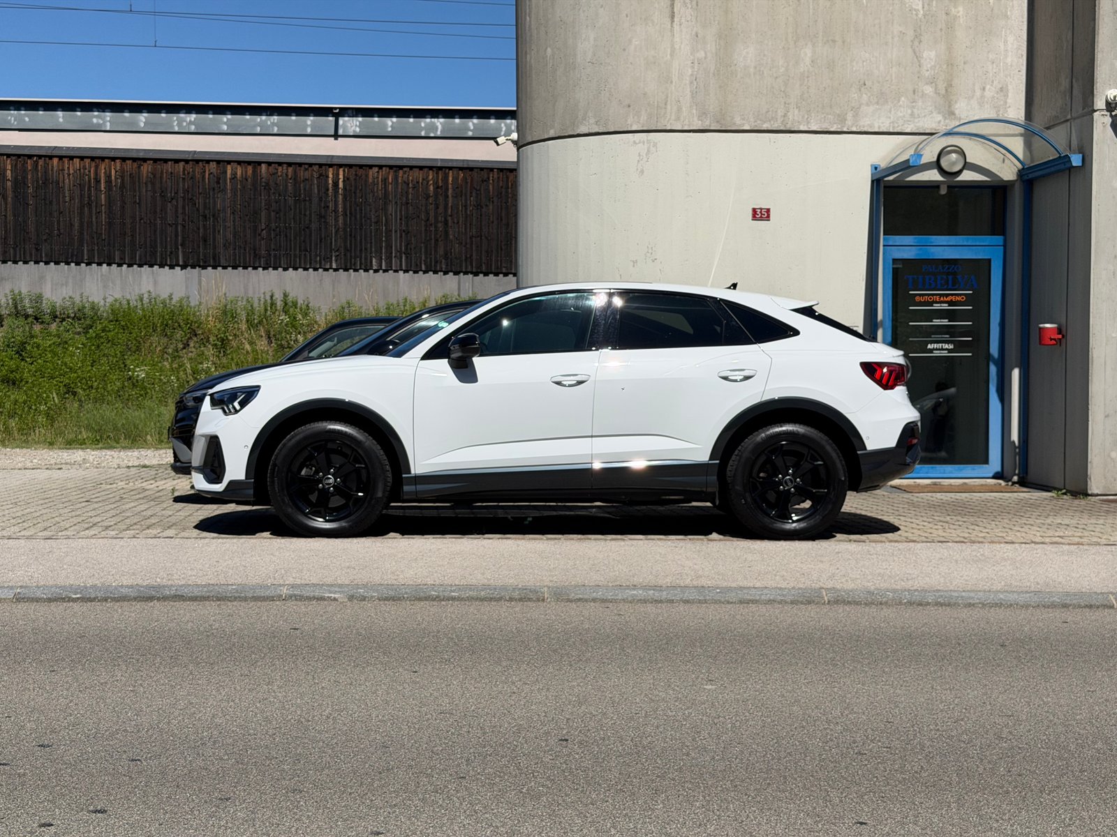 AUDI Q3 Sportback 35 TFSI S line Attraction S-tronic, Mild-Hybrid Benzin/Elektro, Occasion / Gebraucht, Automatik - 4