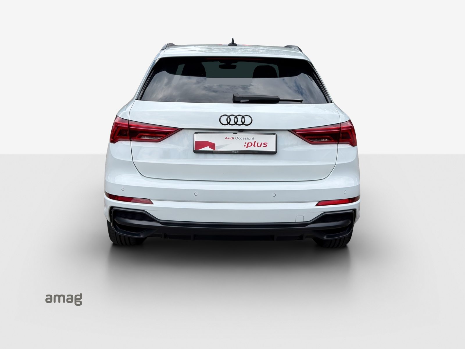 AUDI Q3 35 TFSI S line Attraction, Petrol, Second hand / Used, Automatic - 4