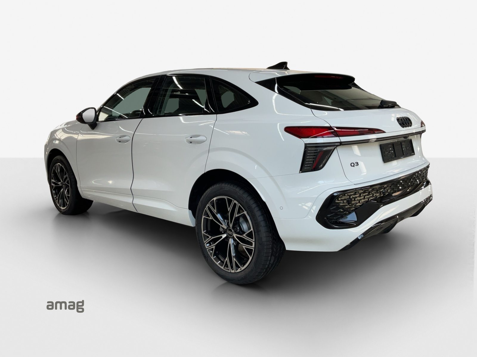 AUDI Q3 SB TFSI 110 kW, Benzina, Occasioni / Usate, Automatico - 3