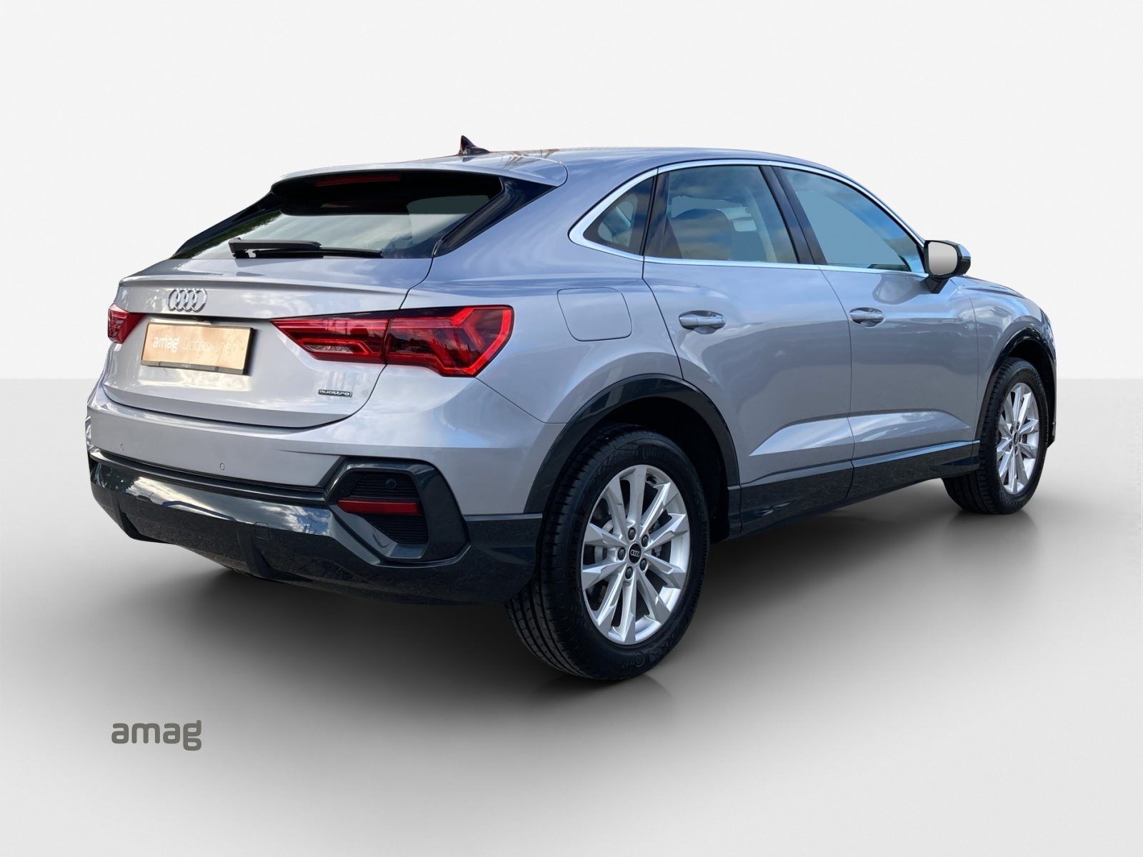 AUDI Q3 Sportback 40 TFSI, Petrol, Second hand / Used, Automatic - 5