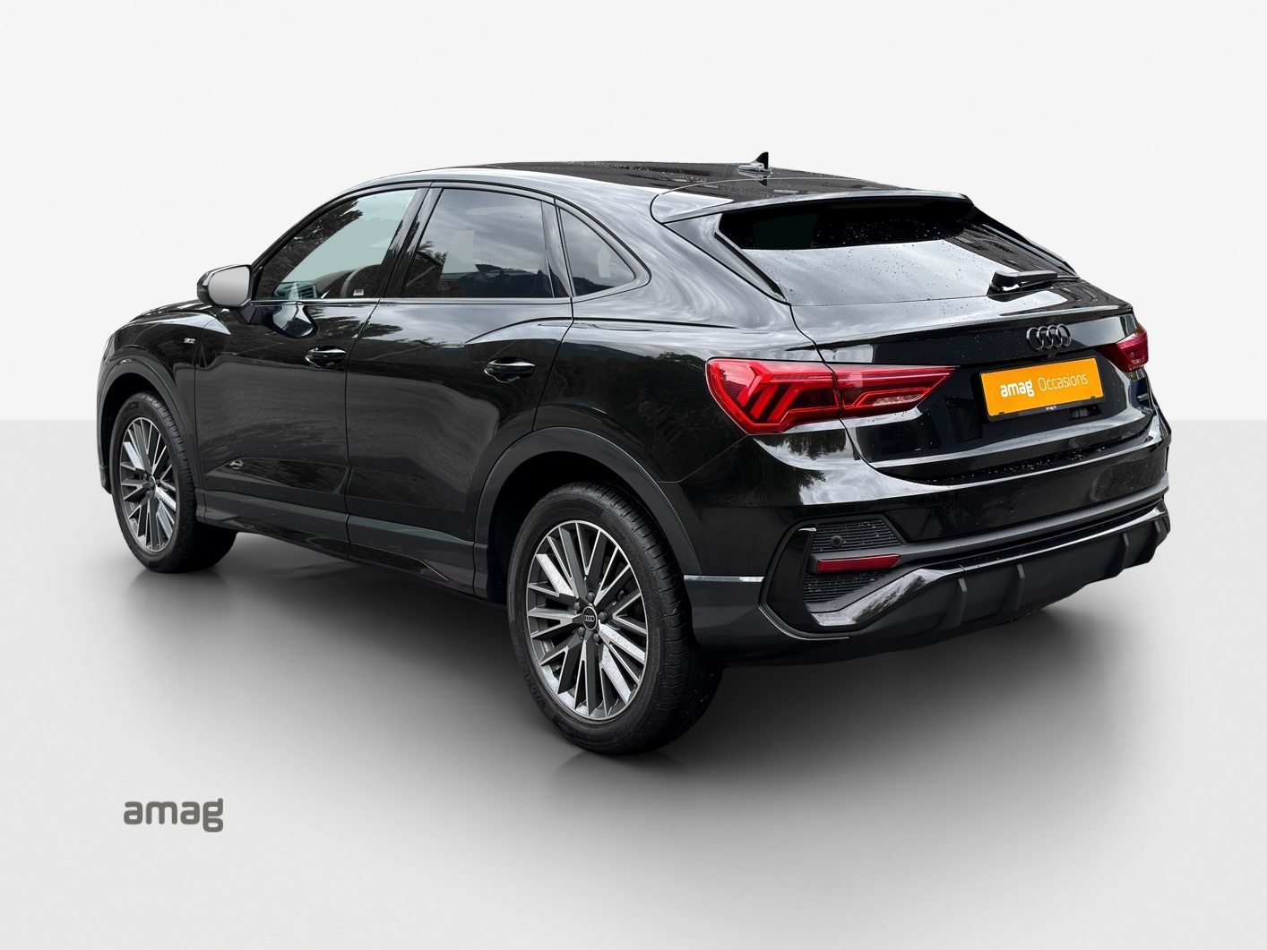 AUDI Q3 Sportback 40 TFSI S line, Benzin, Occasion / Gebraucht, Automatik - 3