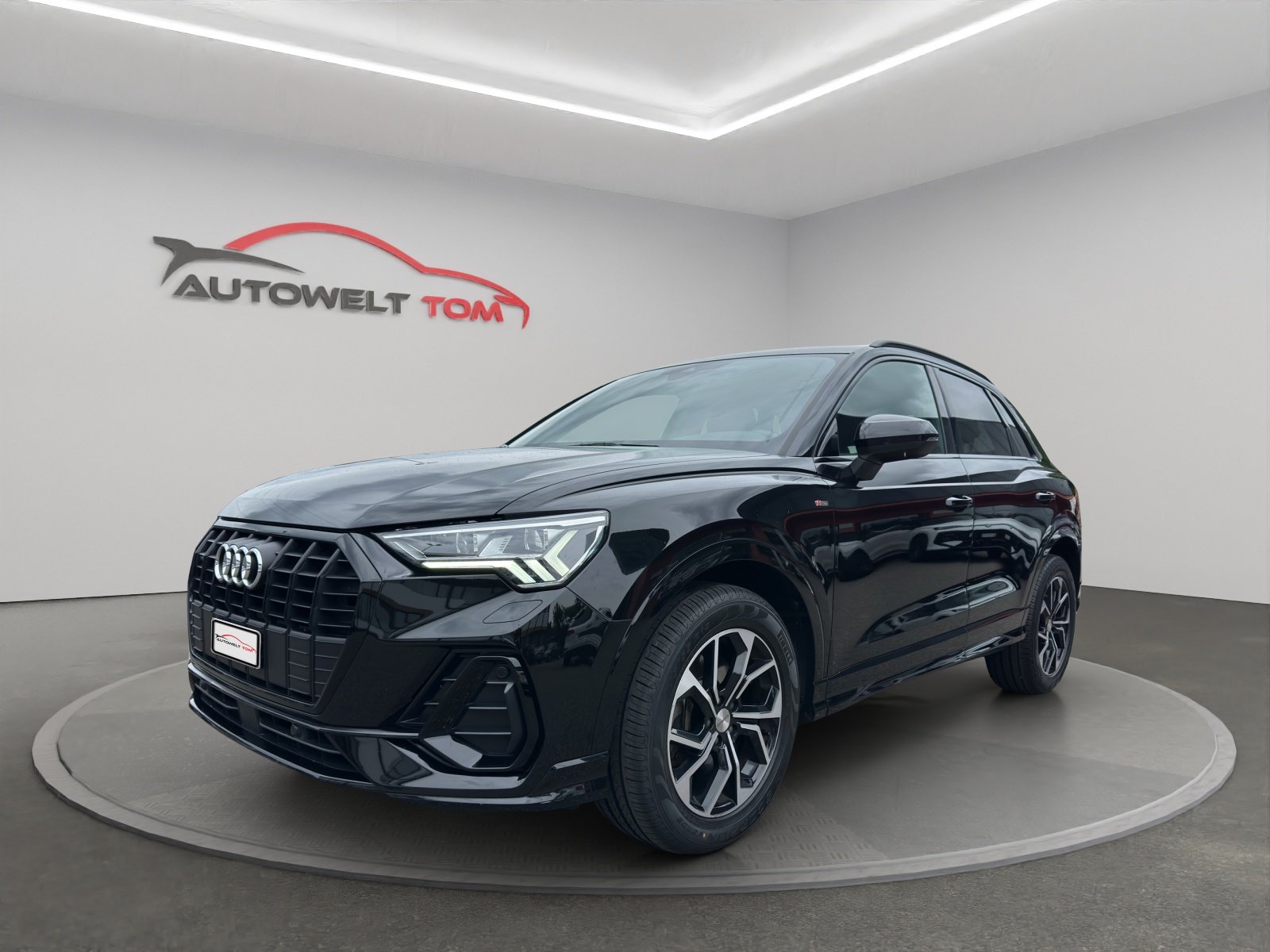 AUDI Q3 40 TDI S line Attraction quattro S-tronic
