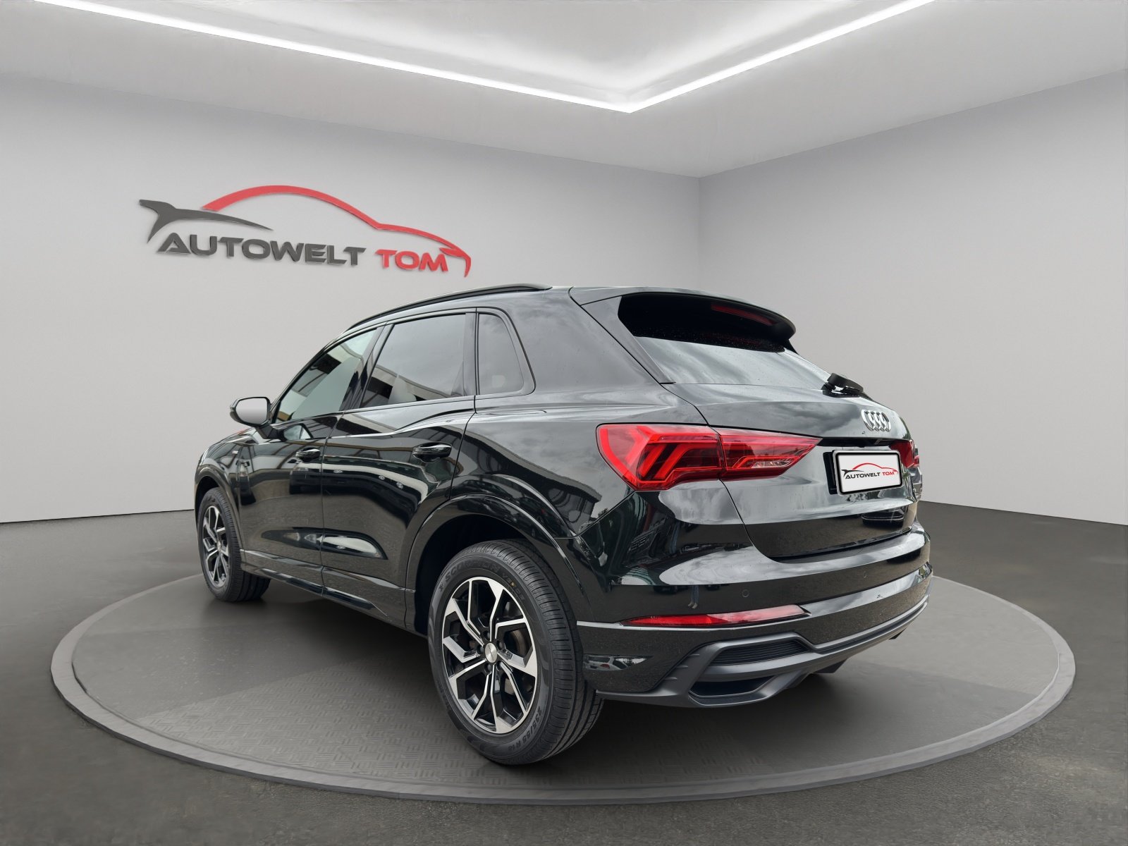 AUDI Q3 40 TDI S line Attraction quattro S-tronic, Diesel, Occasion / Gebraucht, Automatik - 3