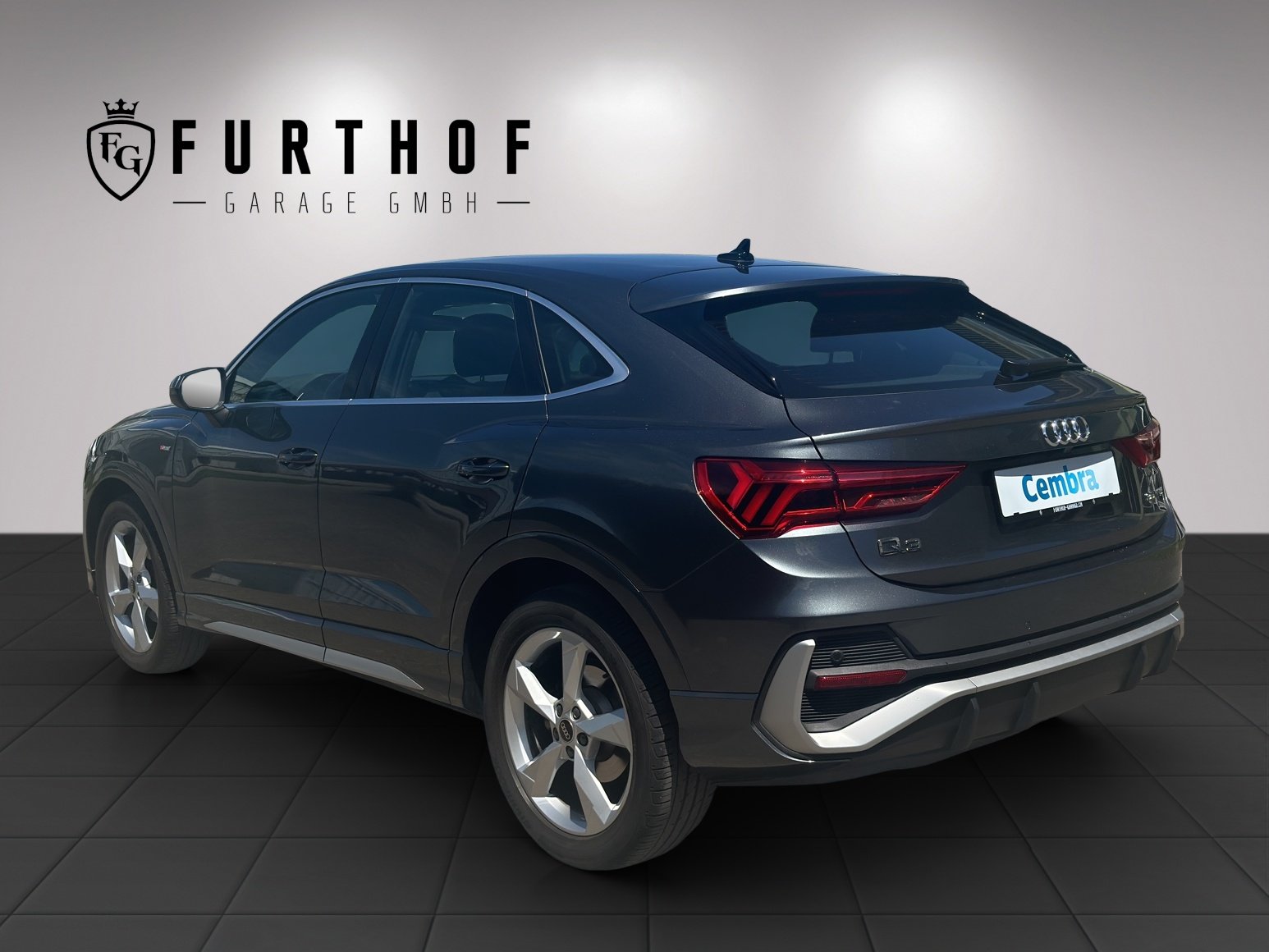 AUDI Q3 Sportback 35 TFSI S line Attraction S-tronic, Mild-Hybrid Benzin/Elektro, Occasion / Gebraucht, Automatik - 7