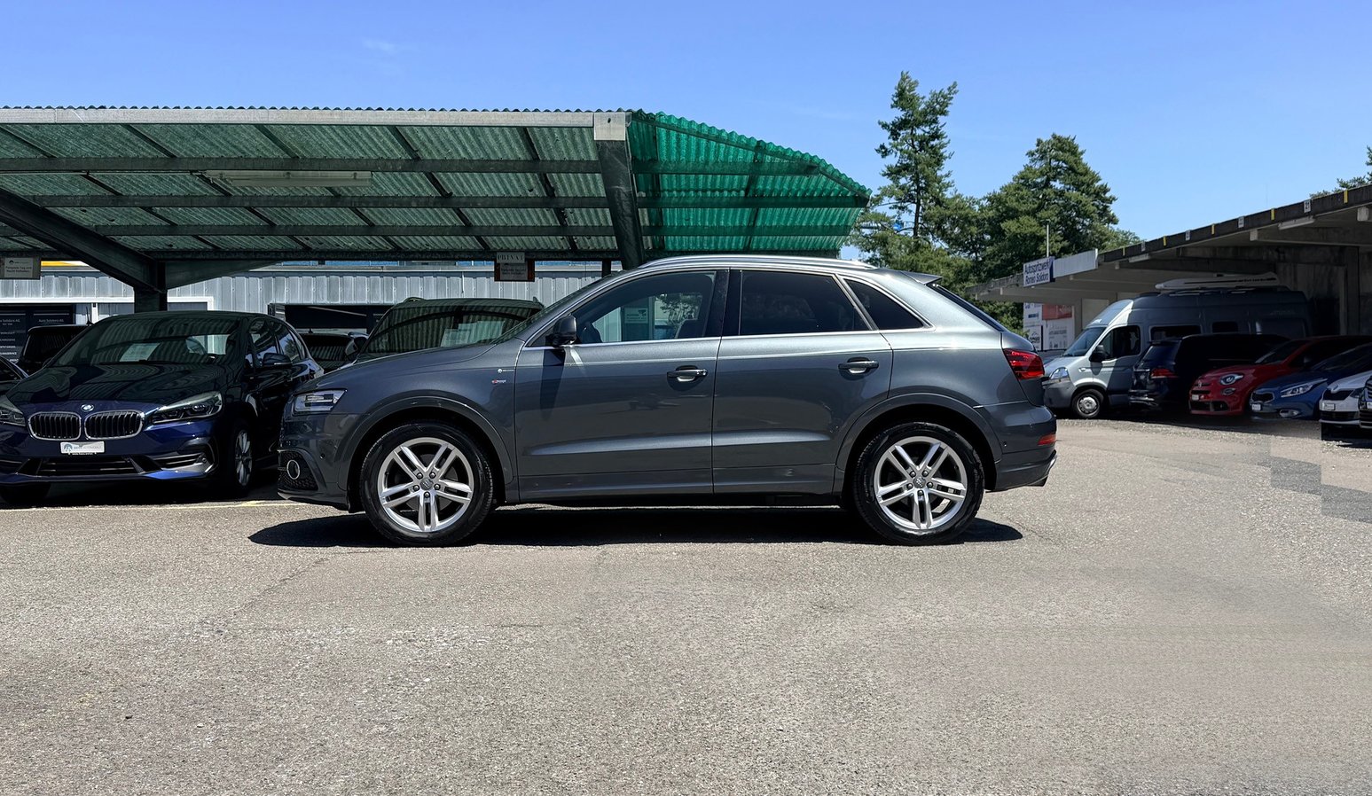 AUDI Q3 2.0 TFSI quattro S-tronic, Benzin, Occasion / Gebraucht, Automatik - 3