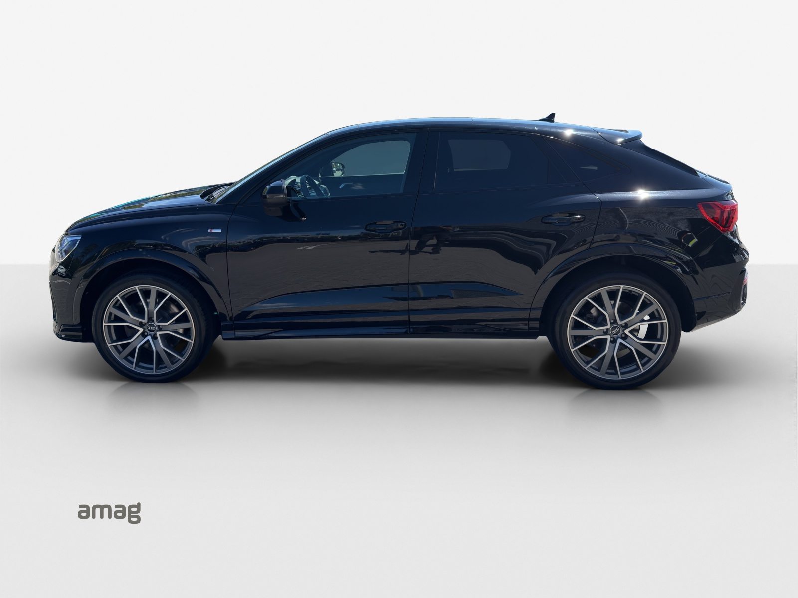 AUDI Q3 Sportback 45 TFSI S line, Benzin, Occasion / Gebraucht, Automatik - 2