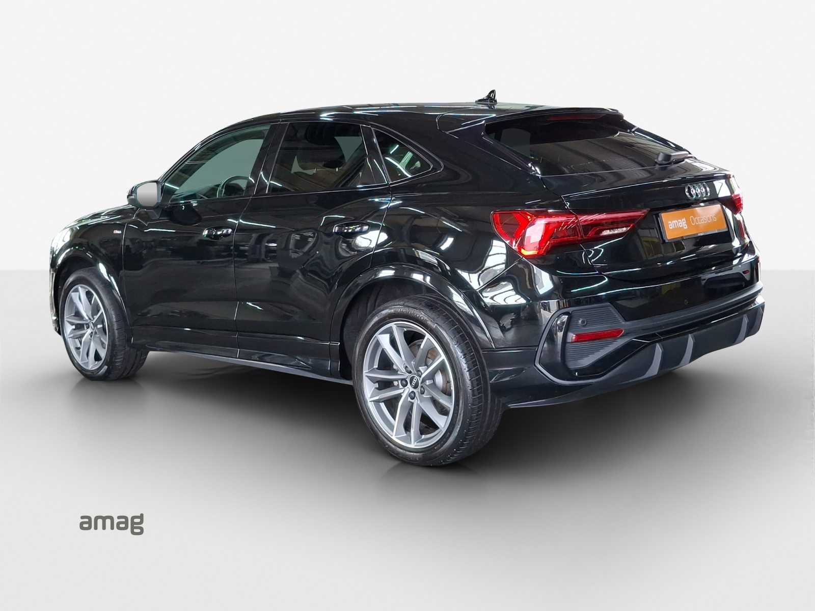 AUDI Q3 Sportback 35 TFSI S line Attraction, Benzin, Occasion / Gebraucht, Automatik - 3