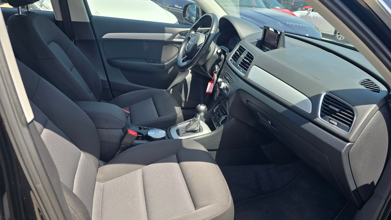 AUDI Q3 1.4 TFSI S-tronic, Essence, Occasion / Utilisé, Automatique - 6