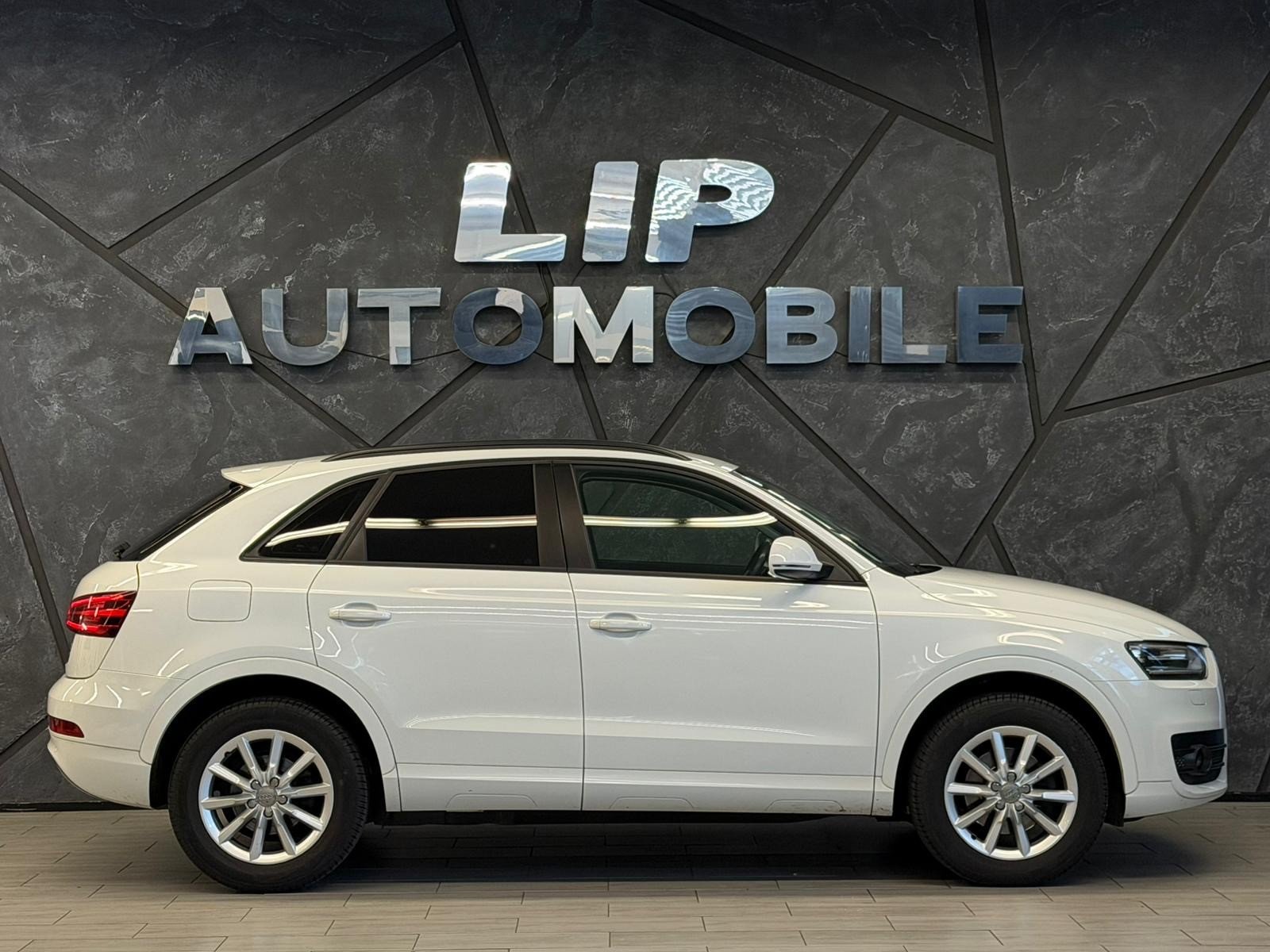AUDI Q3 2.0 TFSI quattro, Essence, Occasion / Utilisé, Manuelle - 4