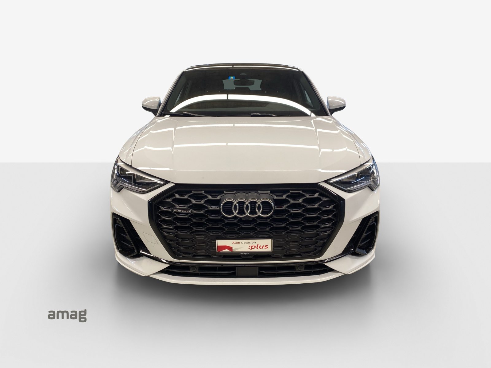 AUDI Q3 Sportback 40 TFSI S line, Benzin, Occasion / Gebraucht, Automatik - 7