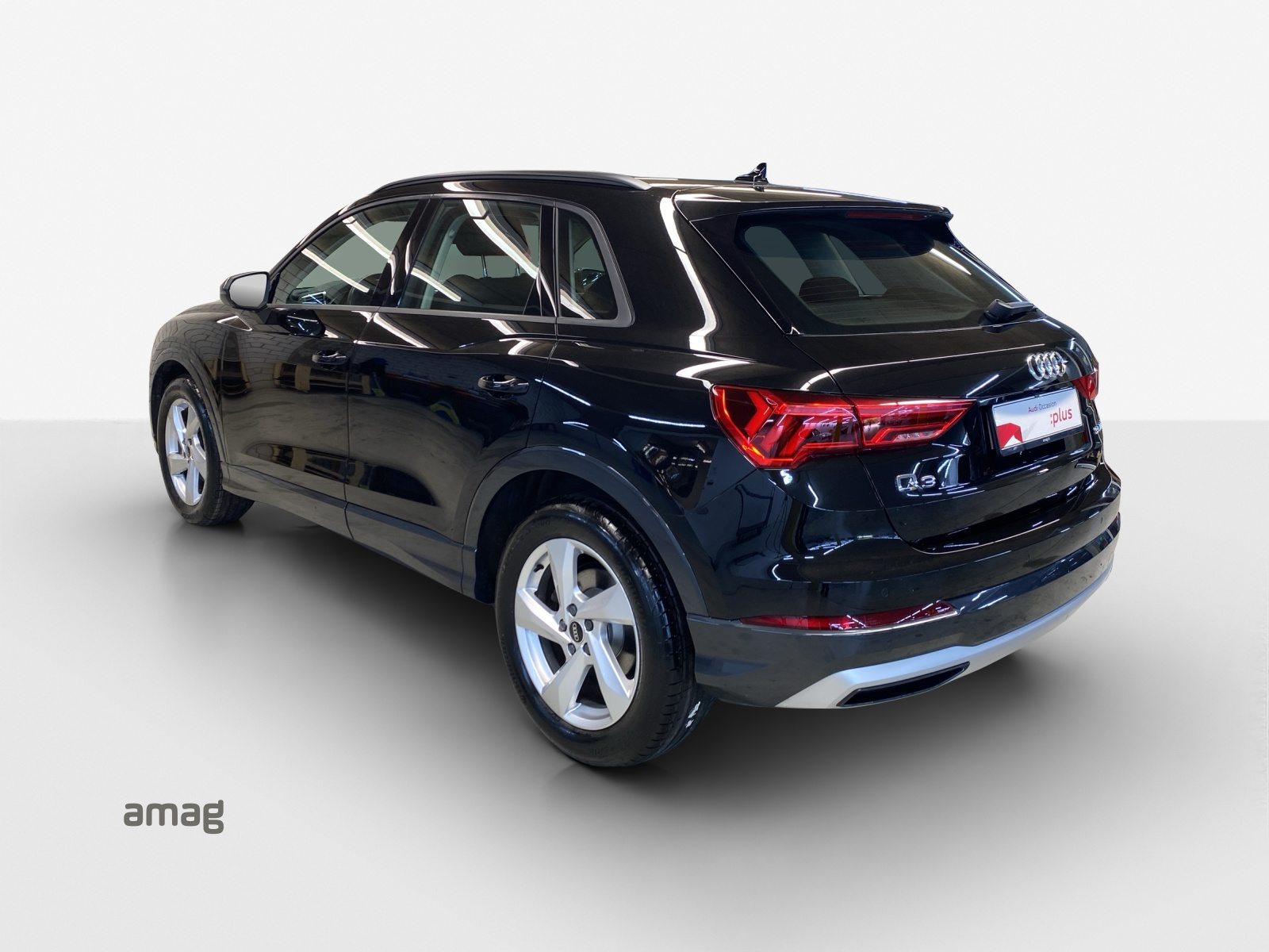 AUDI Q3 35 TFSI advanced Attraction, Benzin, Occasion / Gebraucht, Automatik - 3