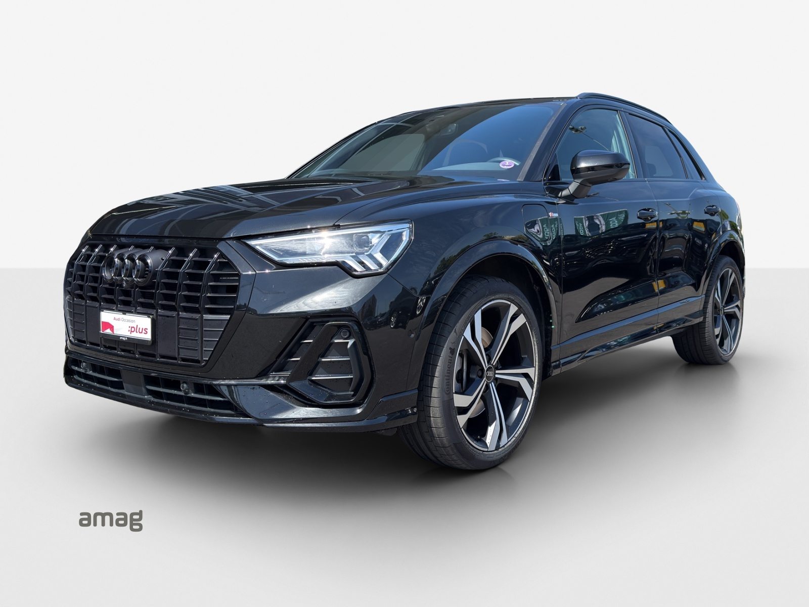 AUDI Q3 45 TFSI e S line Attraction