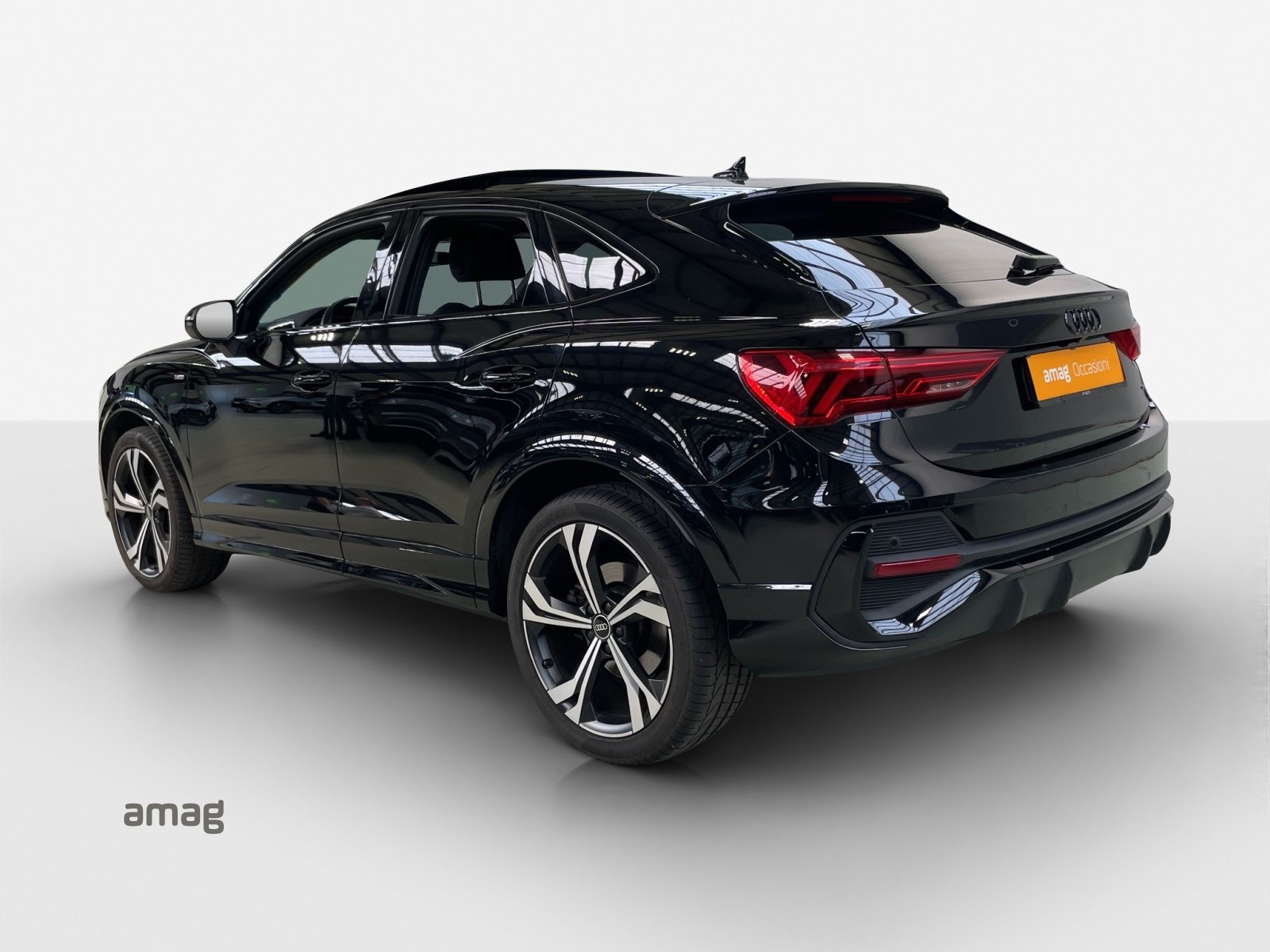 AUDI Q3 Sportback 45 TFSI S line, Benzin, Occasion / Gebraucht, Automatik - 3