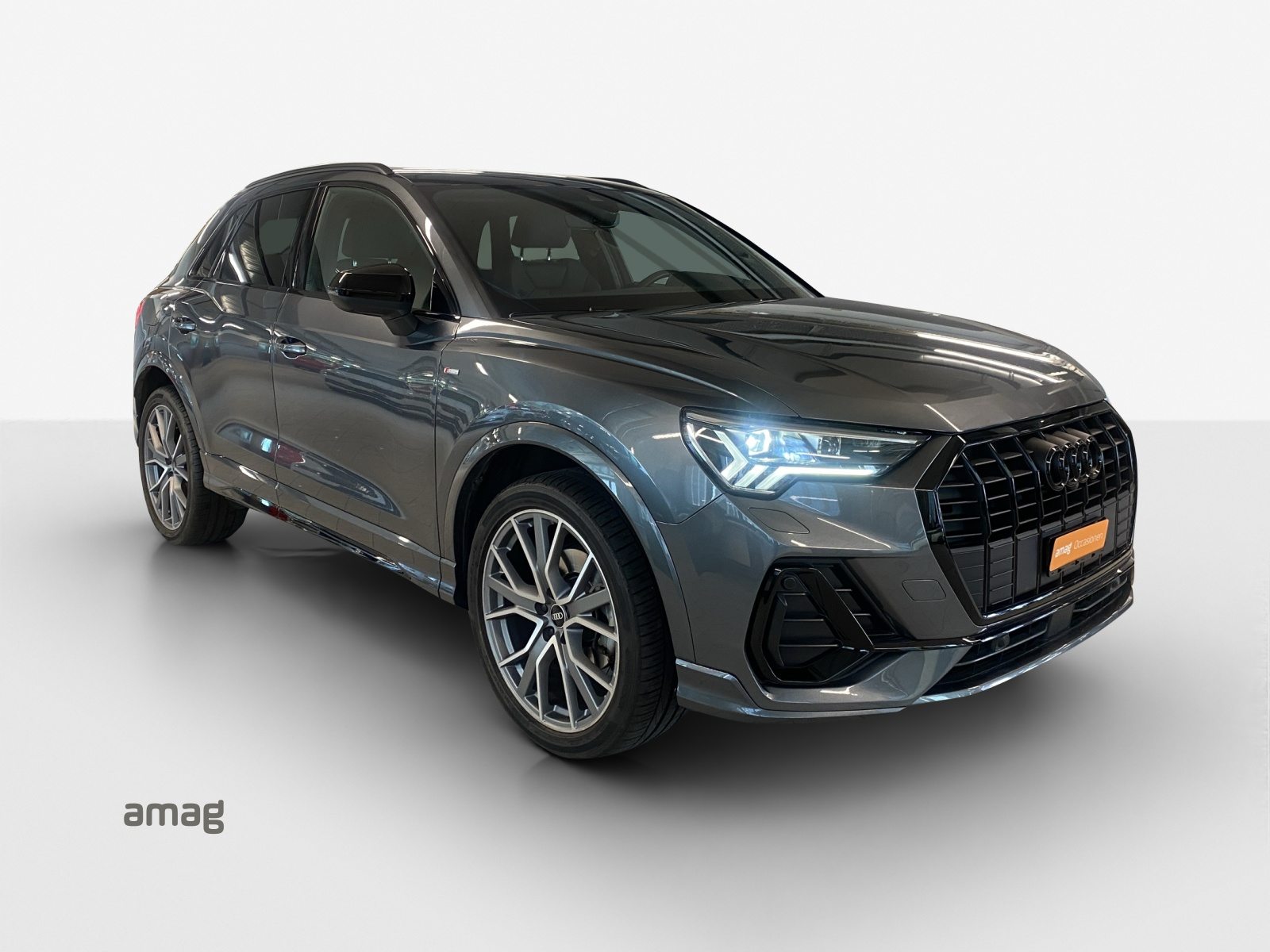 AUDI Q3 35 TFSI S line Attraction, Petrol, Second hand / Used, Automatic - 6