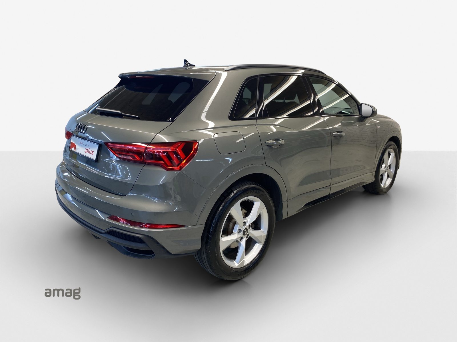 AUDI Q3 35 TFSI S line Attraction, Benzin, Occasion / Gebraucht, Automatik - 5