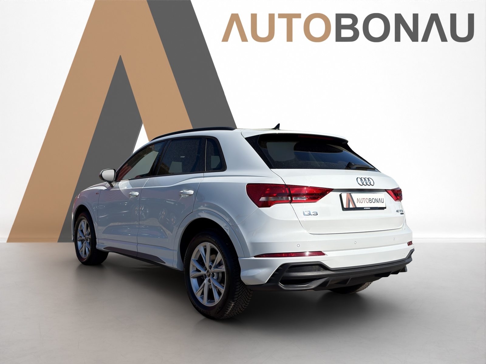 AUDI Q3 2.0 40 TFSI S line quattro S-Tronic, Benzin, Occasion / Gebraucht, Automatik - 3