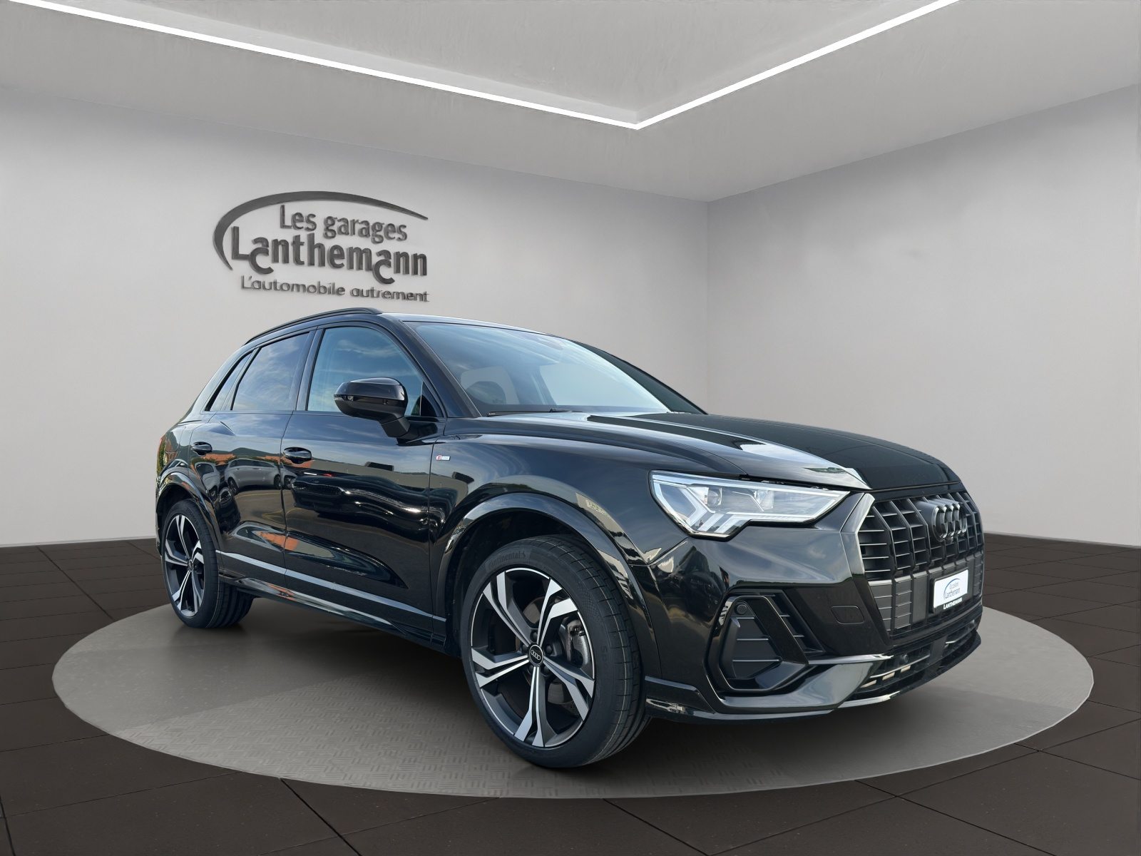 AUDI Q3 45 TFSI S line, Benzin, Occasion / Gebraucht, Automatik - 6