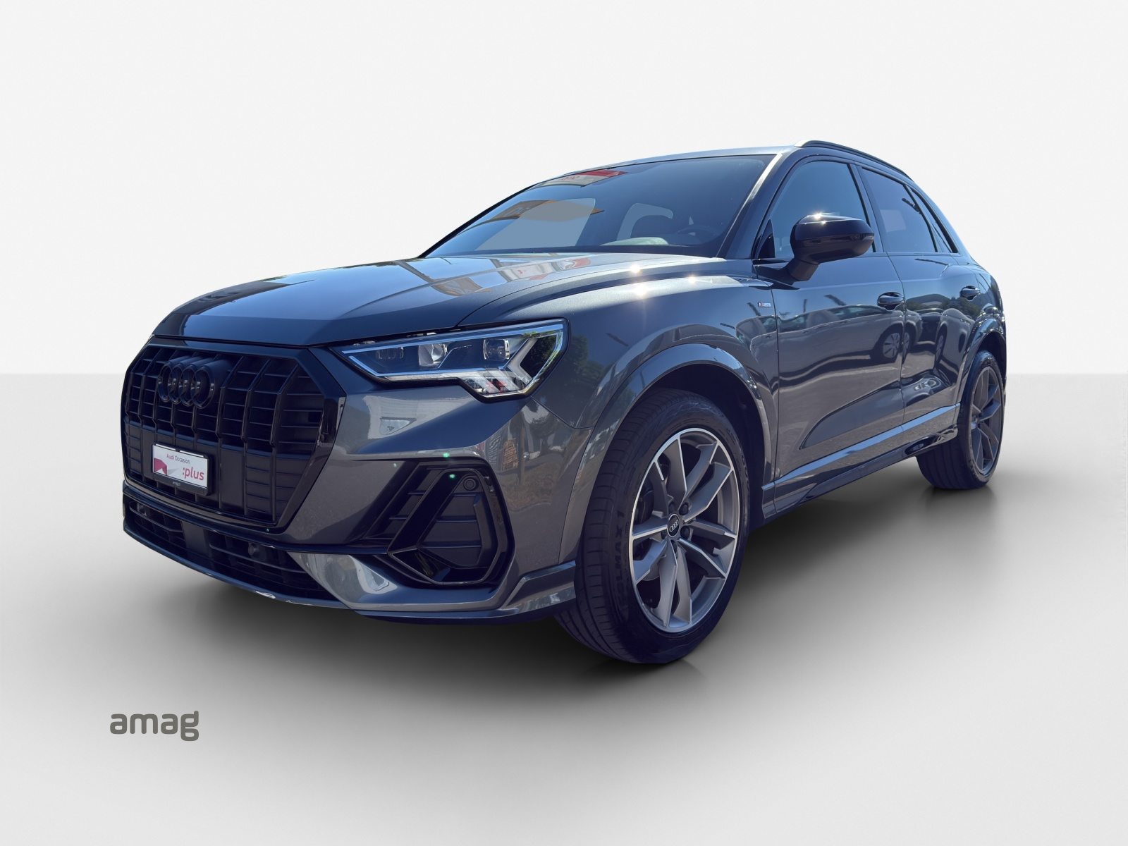 AUDI Q3 35 TFSI S line Attraction