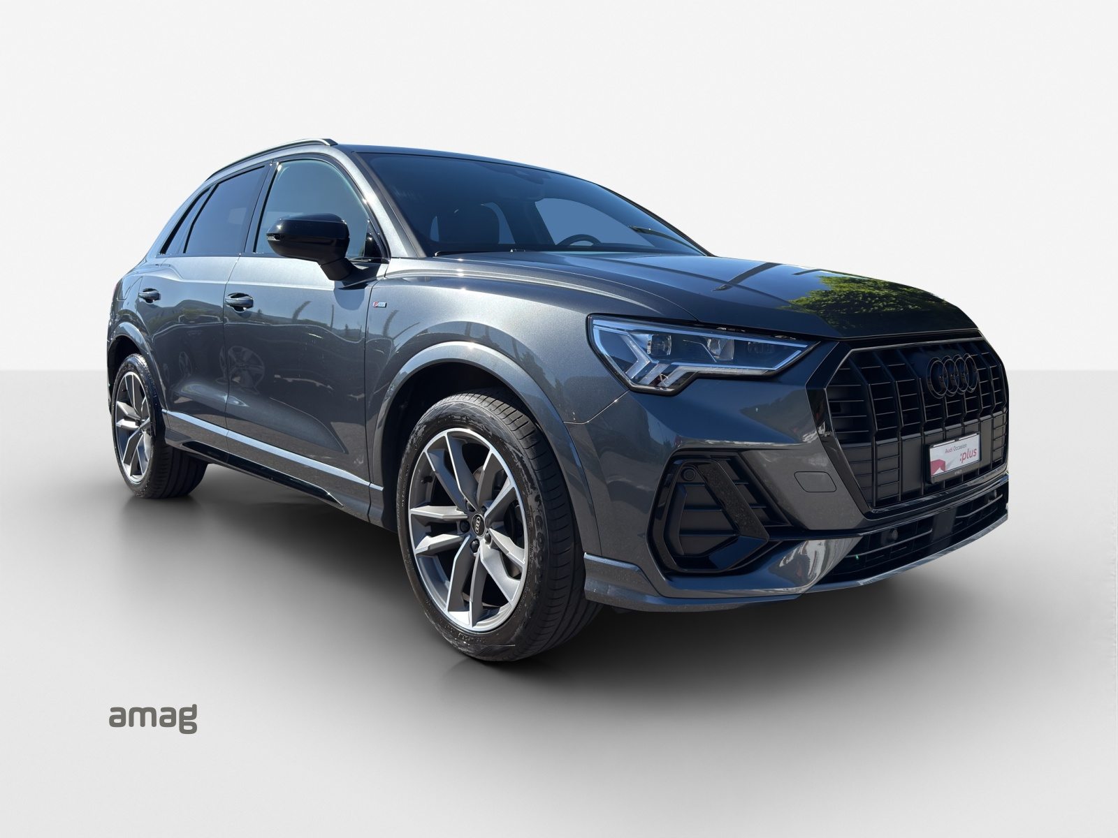 AUDI Q3 35 TFSI S line Attraction, Benzin, Occasion / Gebraucht, Automatik - 6