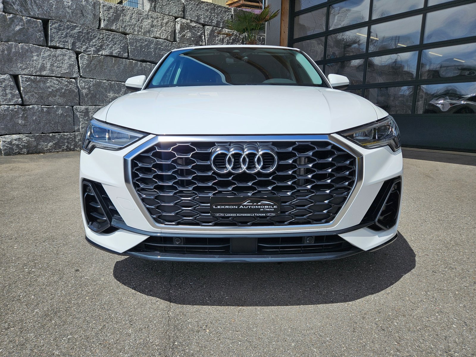 AUDI Q3 Sportback 45 TFSI e Attraction S-tronic, Plug-in-Hybrid Benzina/Elettrica, Occasioni / Usate, Automatico - 2