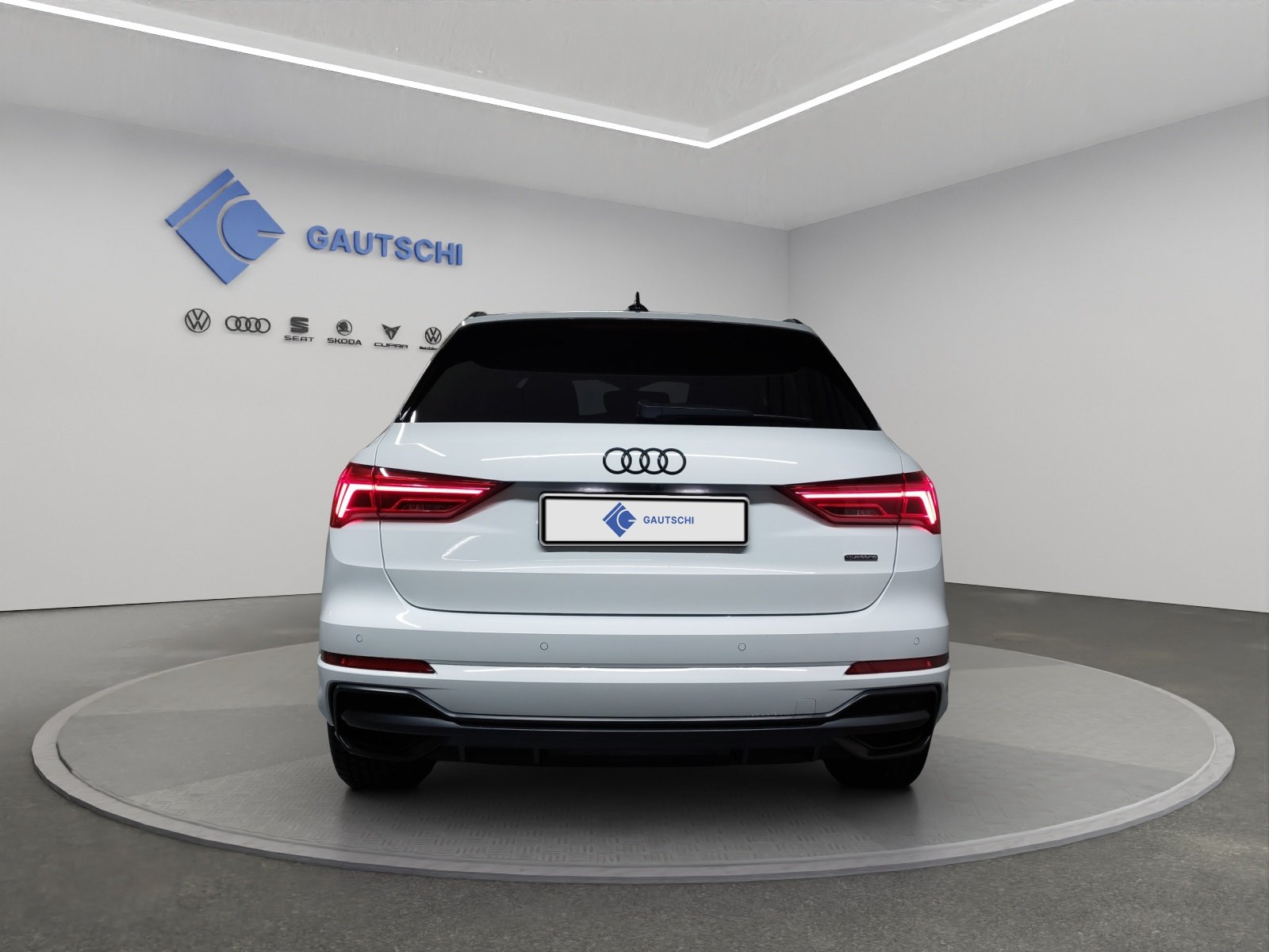 AUDI Q3 35 TDI S line quattro S-tronic, Diesel, Second hand / Used, Automatic - 4